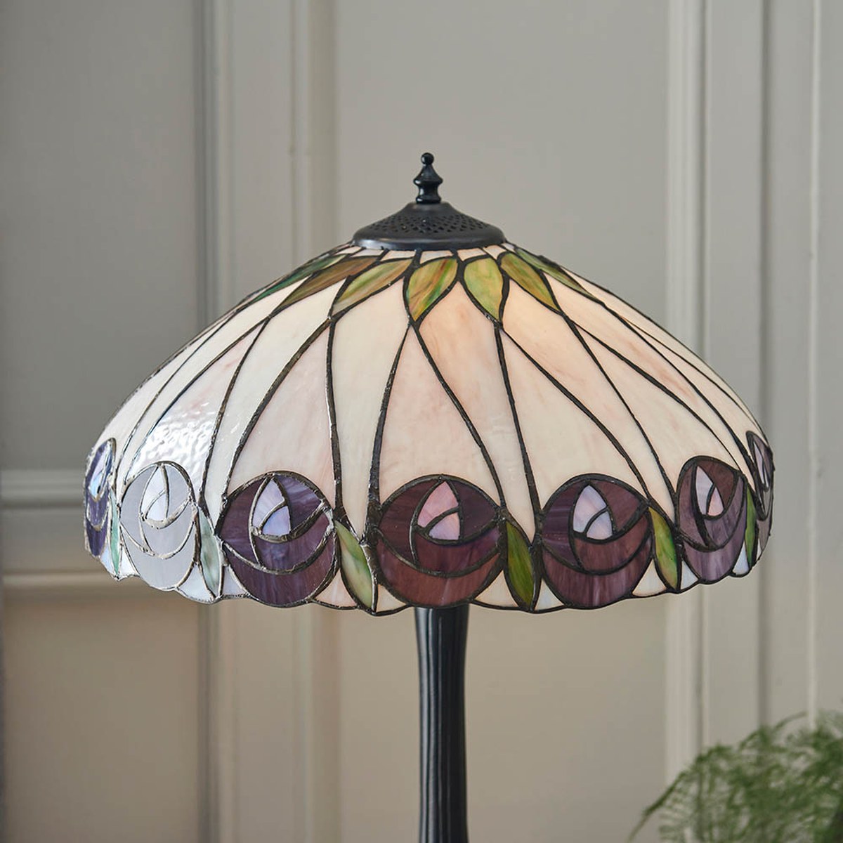 Interiors 1900 Hutchinson Medium Tiffany Table Lamp in Satin Black