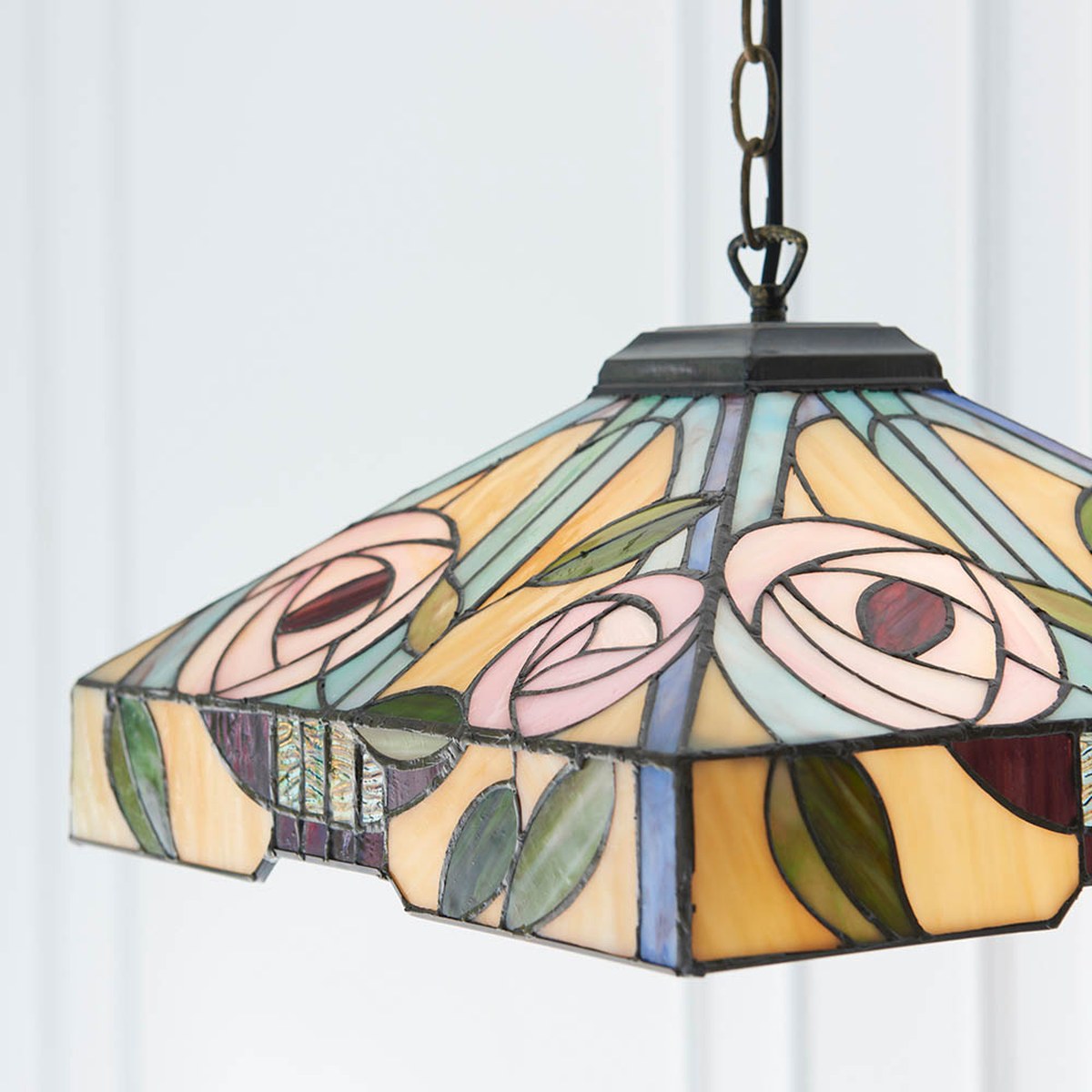 Interiors 1900 Willow Medium Tiffany Pendant Light in Satin Black