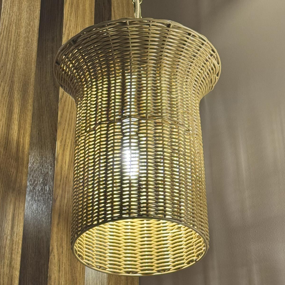 Alora Mood Kai Small Pendant in Brushed Gold & Rattan
