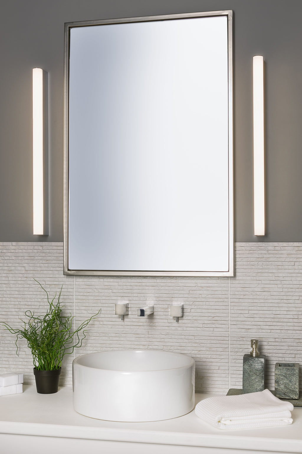 Astro Artemis 600 LED Bathroom Wall Light in Polished Chrome
