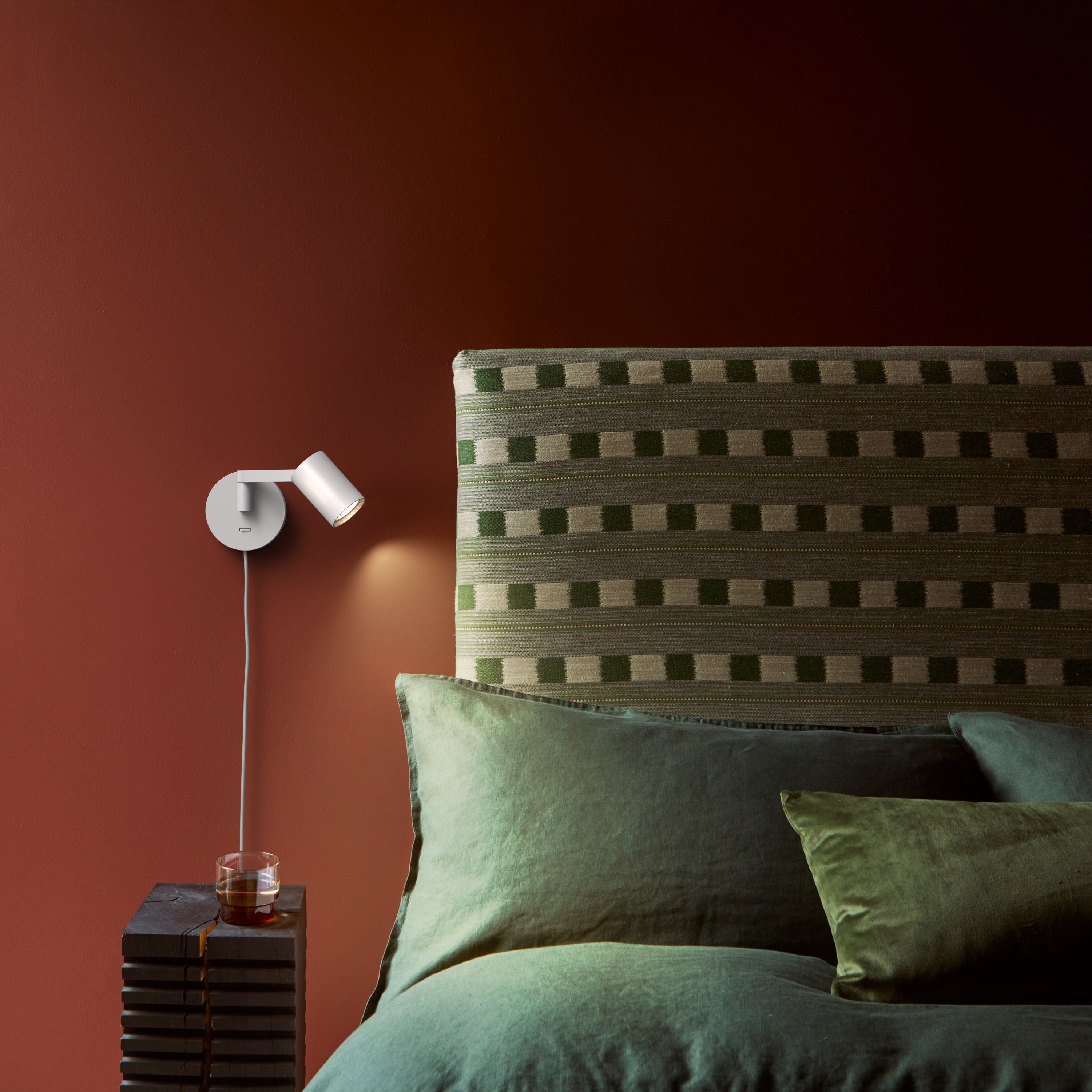 Astro Ascoli Swing Plug In Reading Light in Matt White