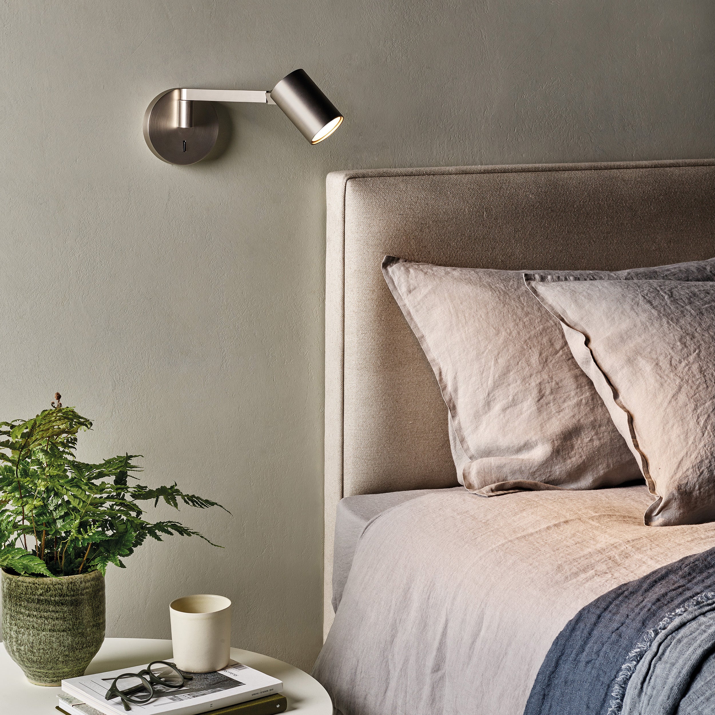Astro Ascoli Swing Reading Light in Matt Nickel