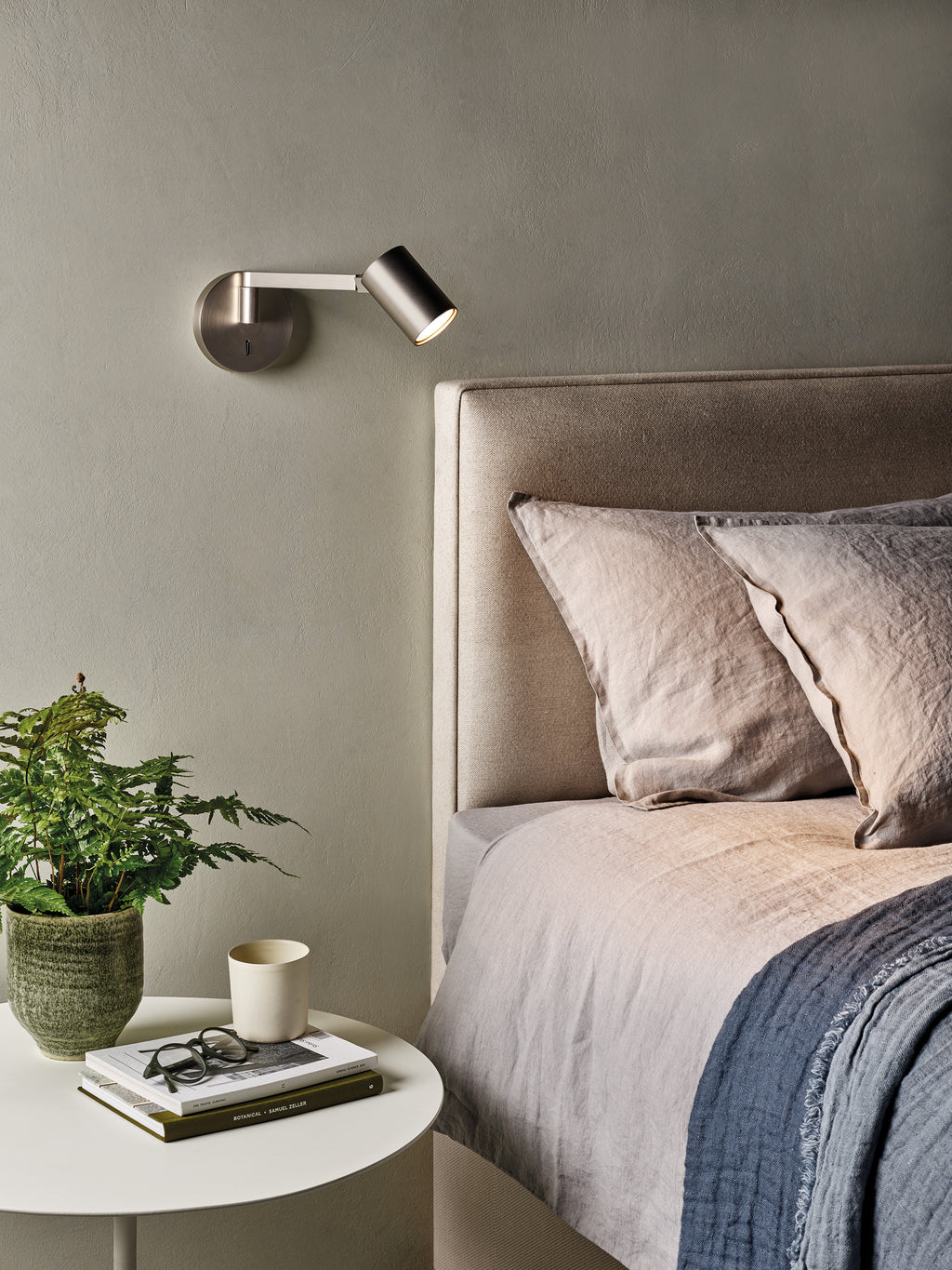 Astro Ascoli Swing Reading Light in Matt Nickel