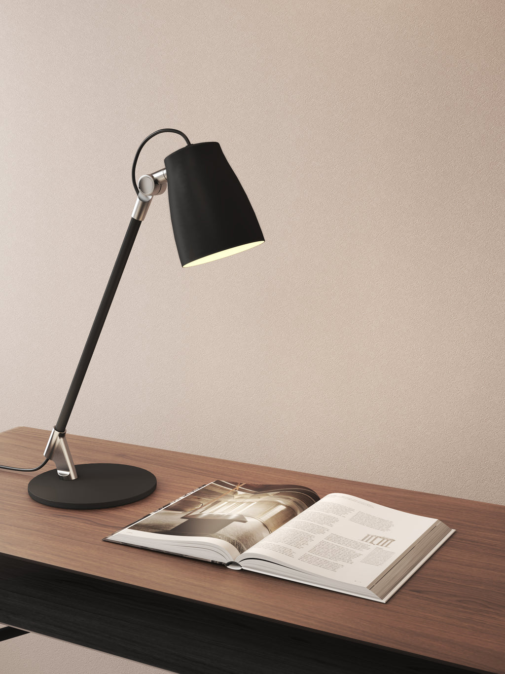 Astro Atelier Desk Lamp in Matt Black