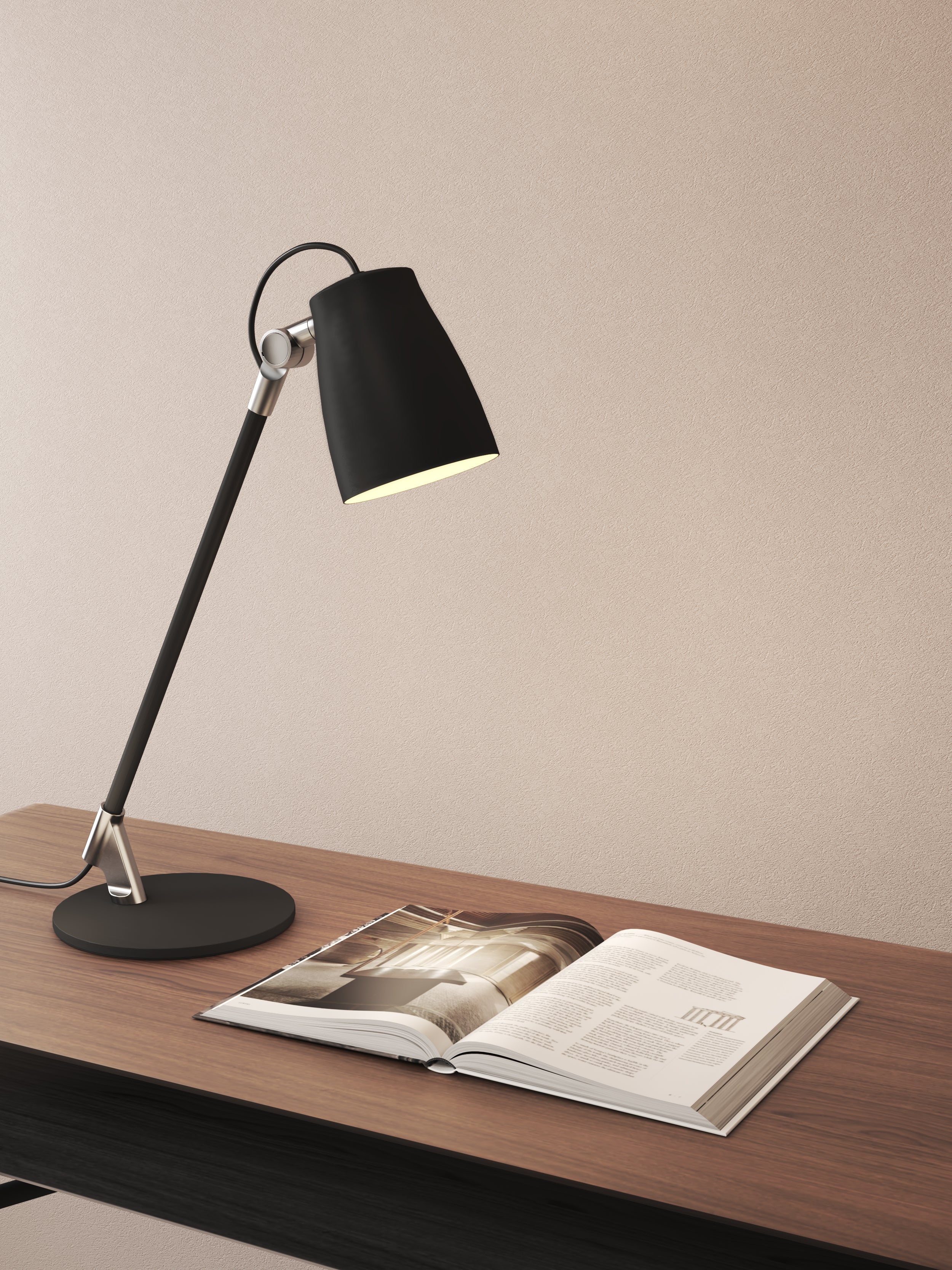Astro Atelier Desk Lamp in Matt Black