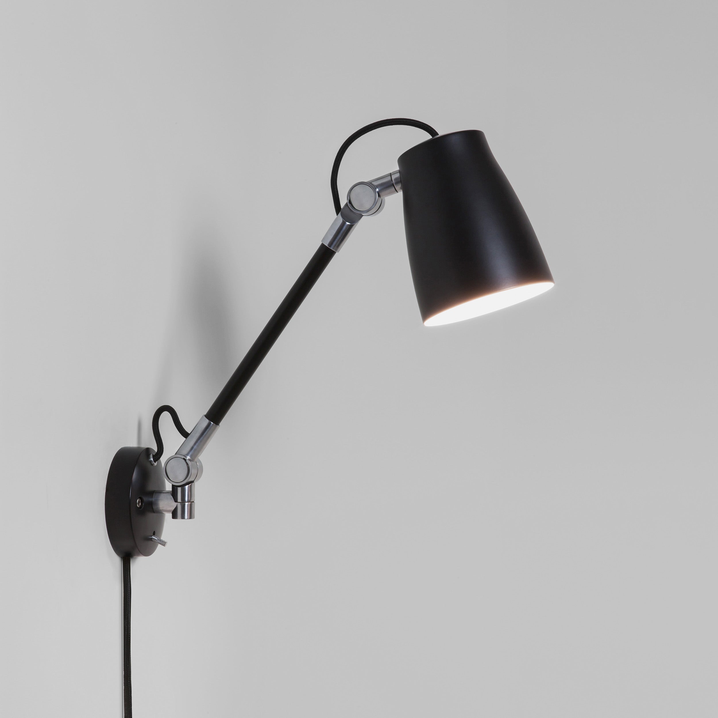 Astro Atelier Grande Wall Light in Matt Black