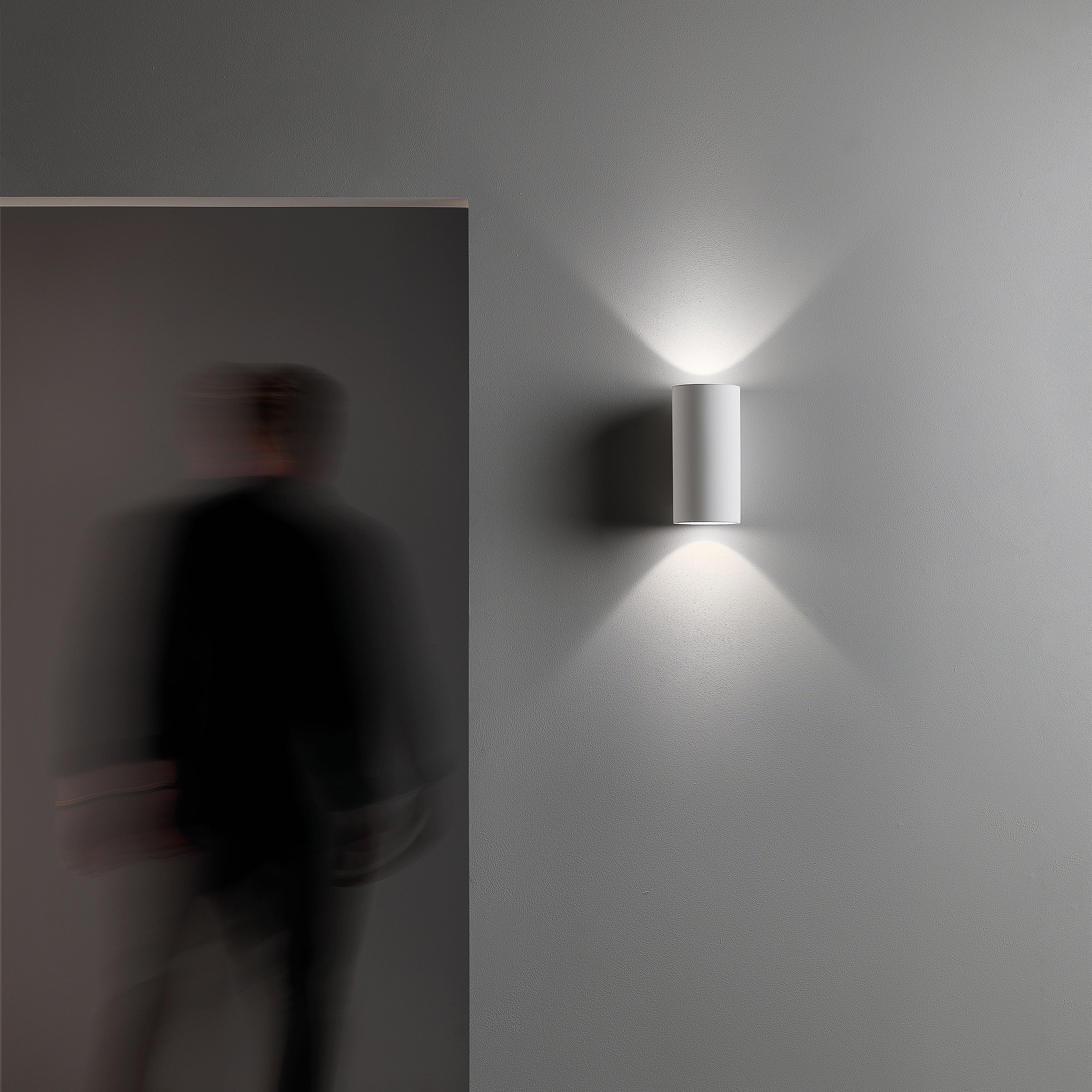 Astro Bologna 240 Wall Light in Plaster