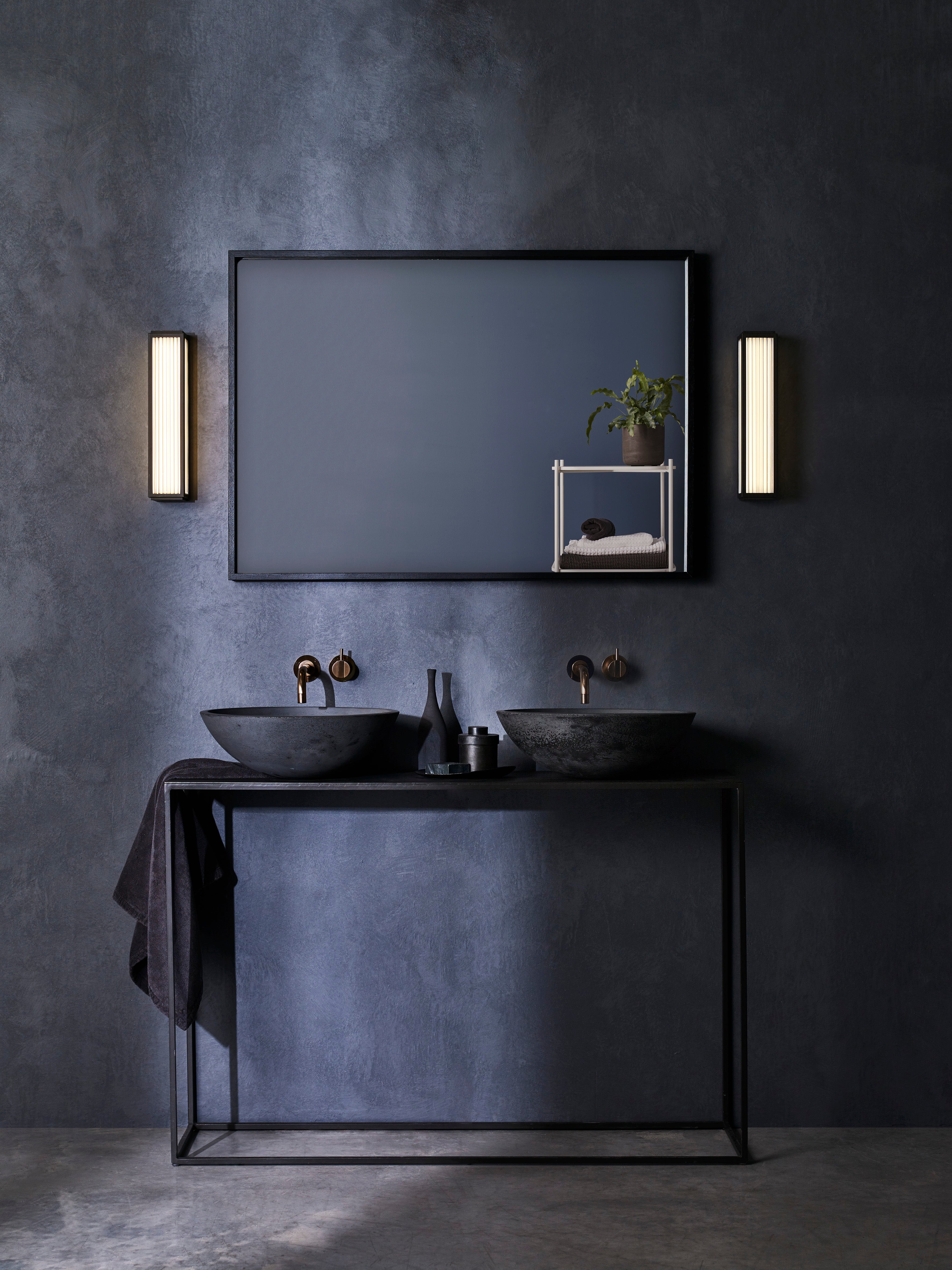 Astro Boston 370 Bathroom Wall Light in Bronze