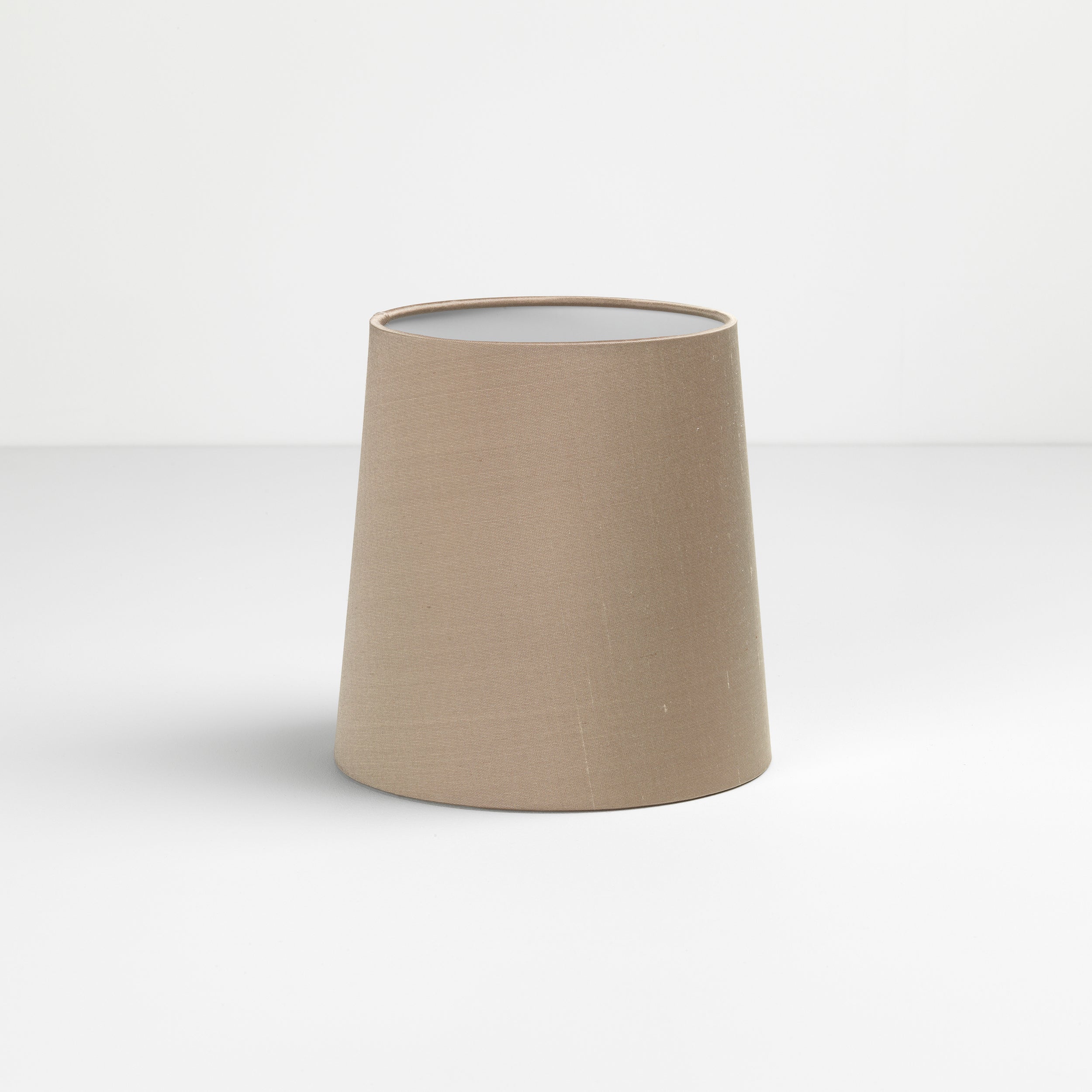 Astro Cone 160 Shade in Oyster