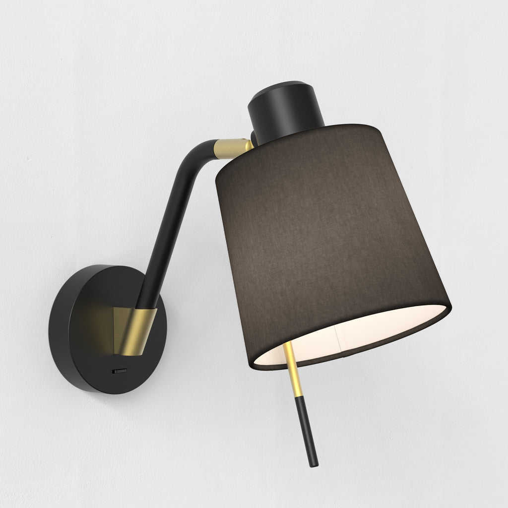 Astro Edward SwitchedWall Light in Matt Black