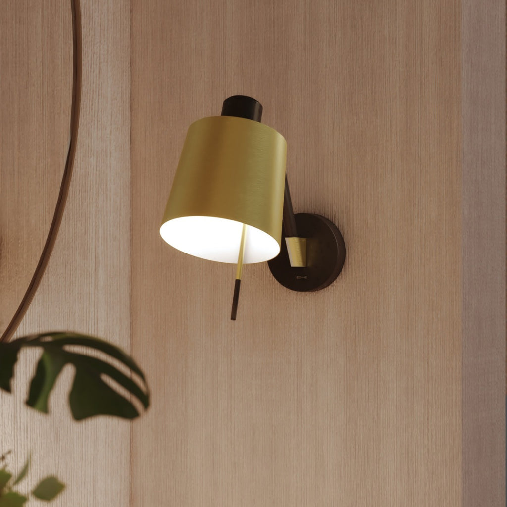 Astro Edward SwitchedWall Light in Matt Black