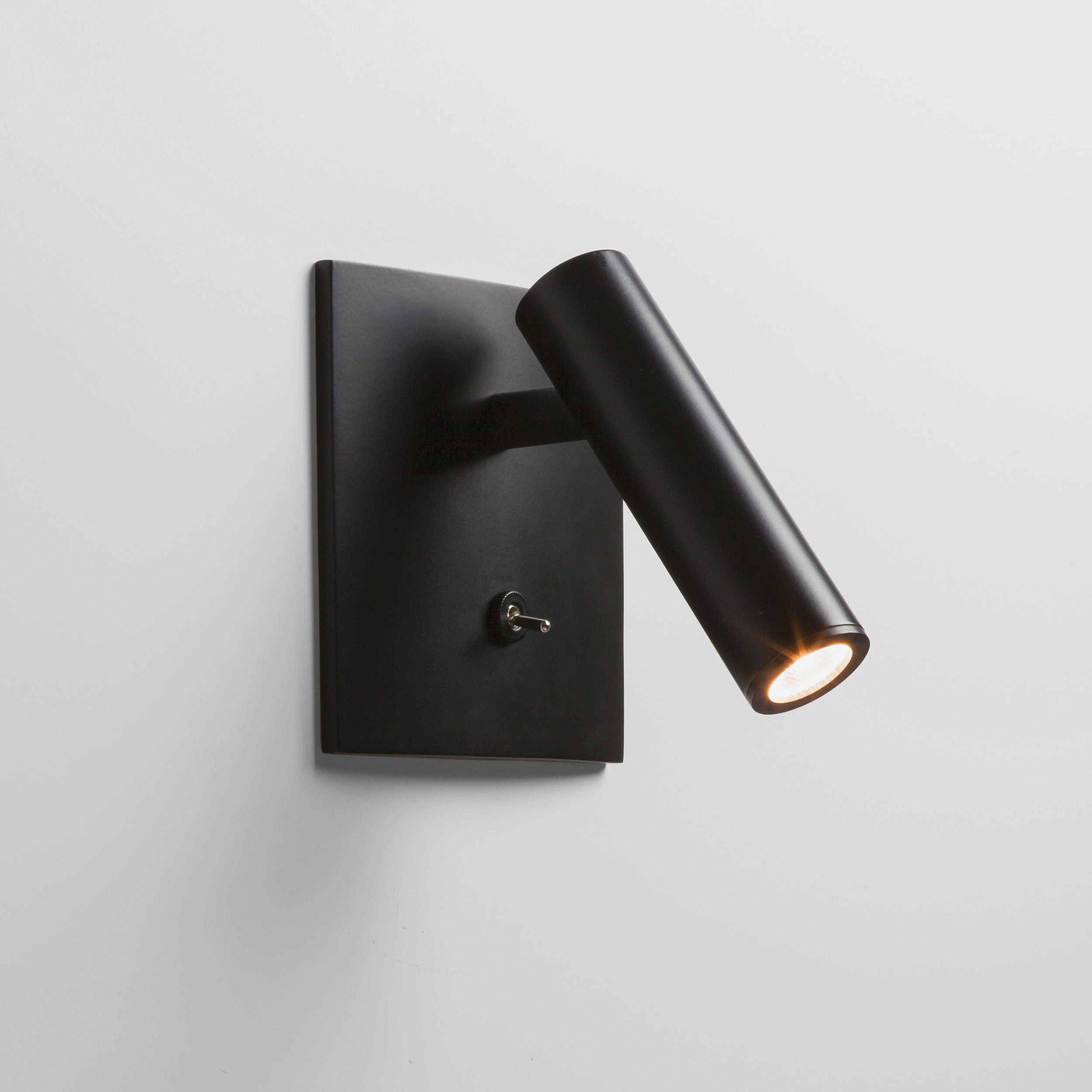 Astro Enna Switched Reading Light in Matt Black