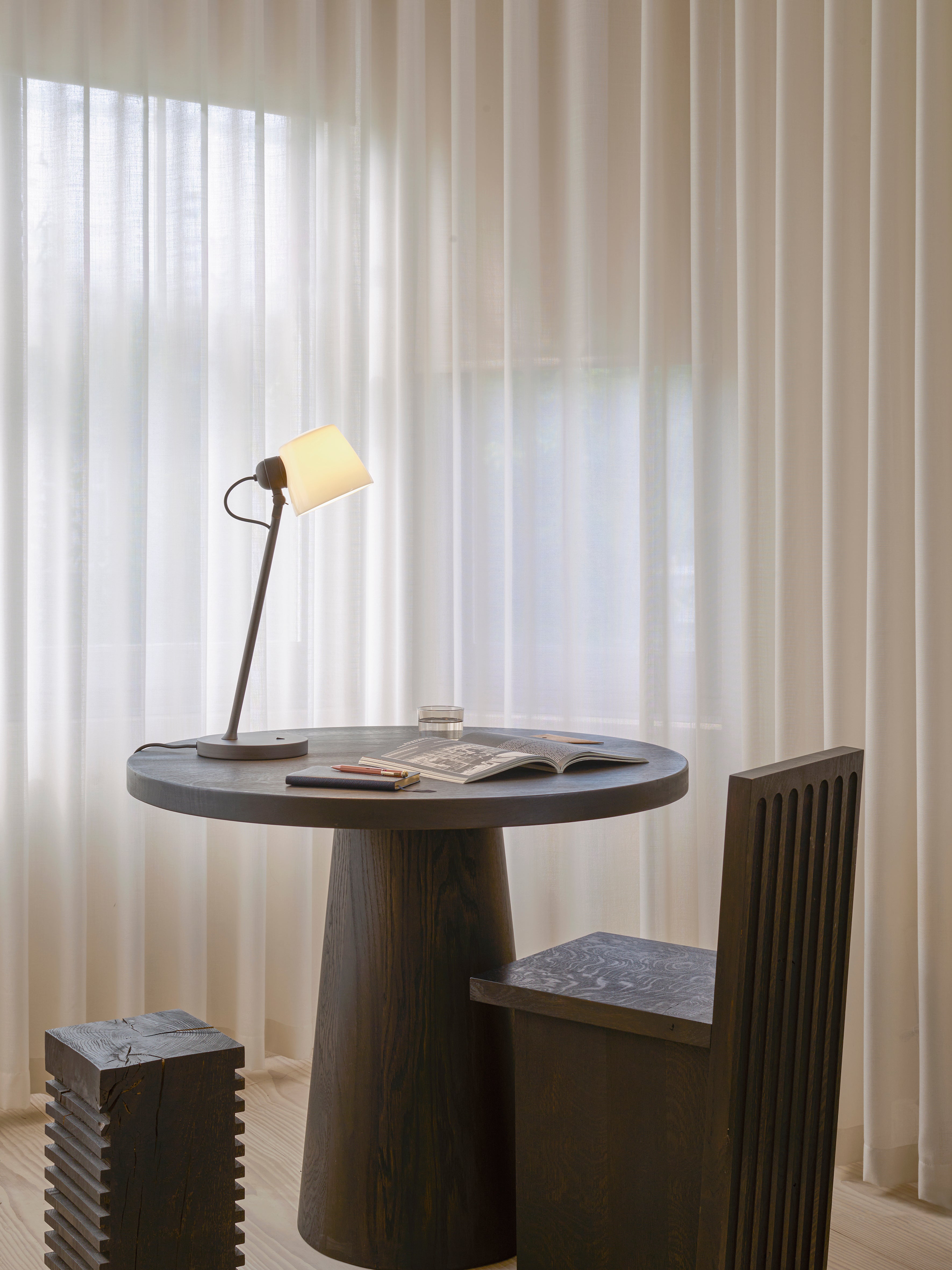Astro Imari Desk Lamp in Bronze