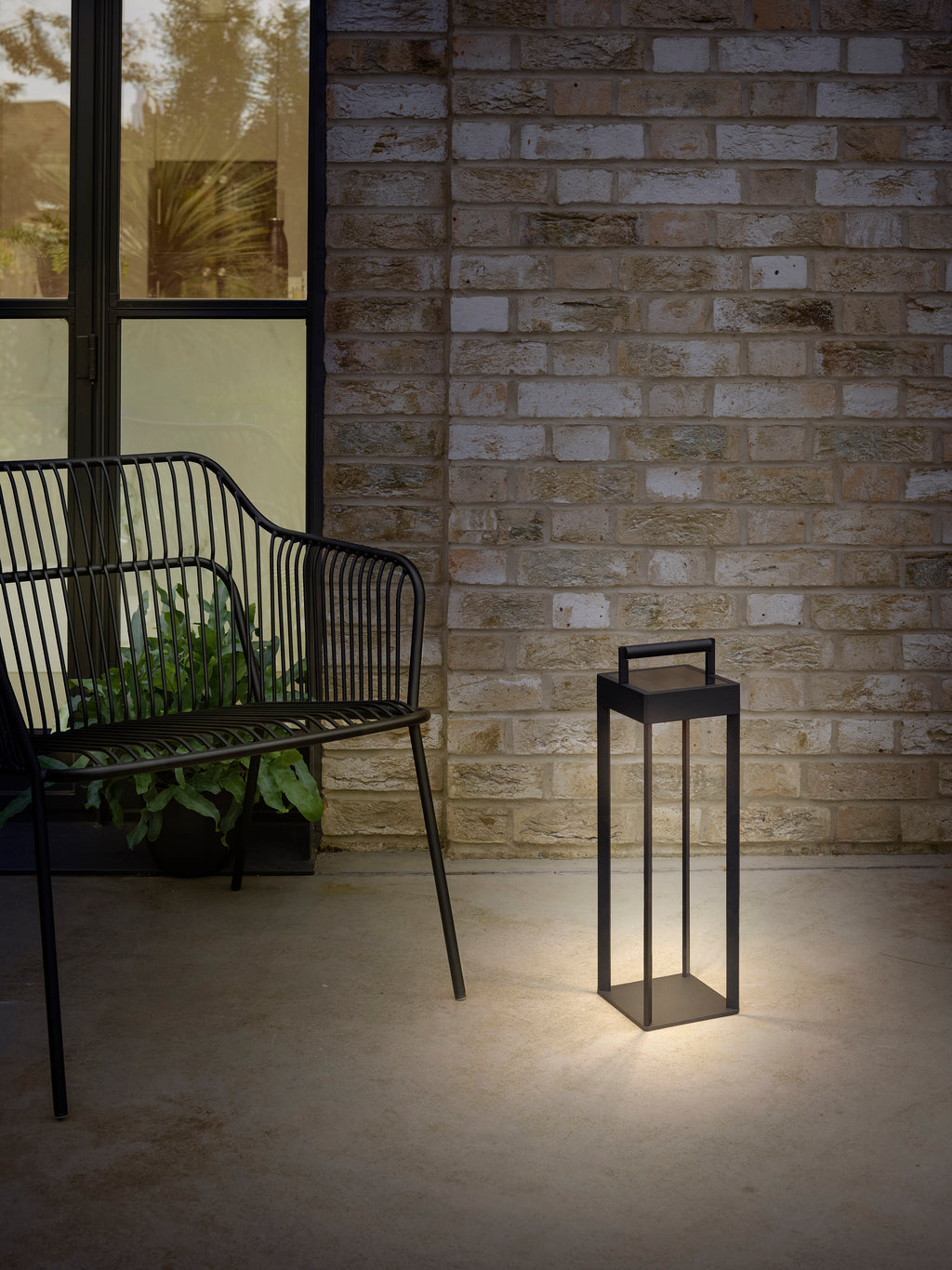 Astro Kuro 450 Solar Powered Outdoor Floor Lamp in Textured Black
