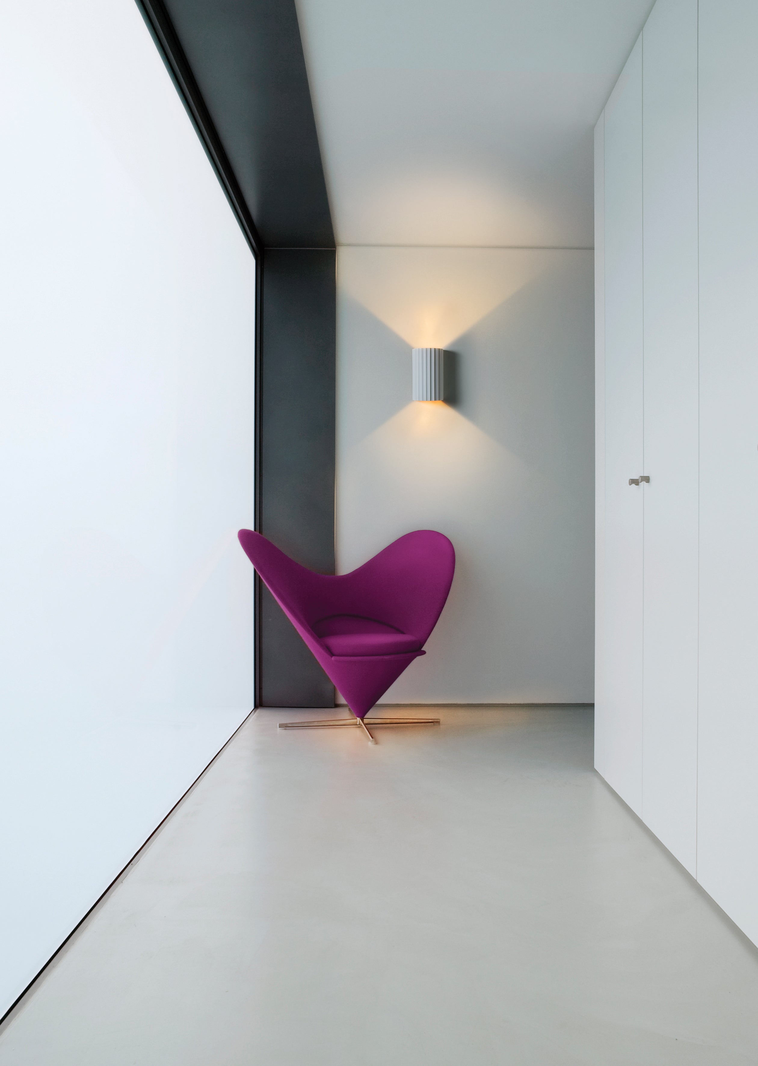 Astro Kymi 220 Wall Light in Plaster