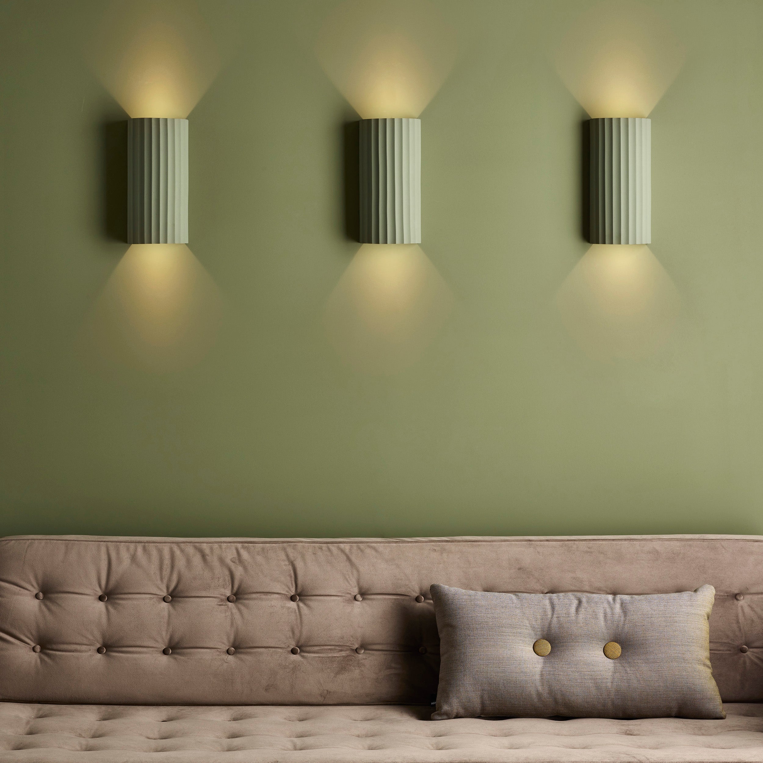 Astro Kymi 300 Wall Light in Plaster