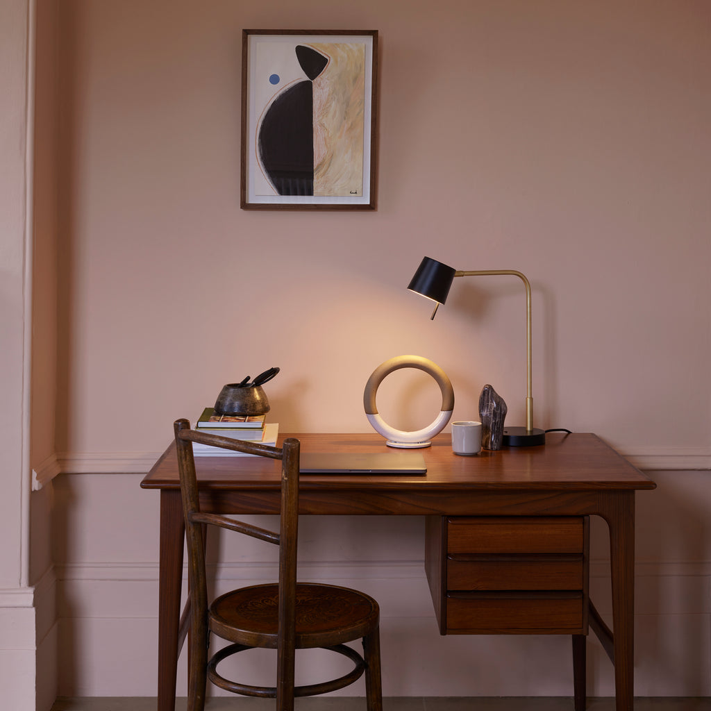 Astro Miura Desk Lamp USB