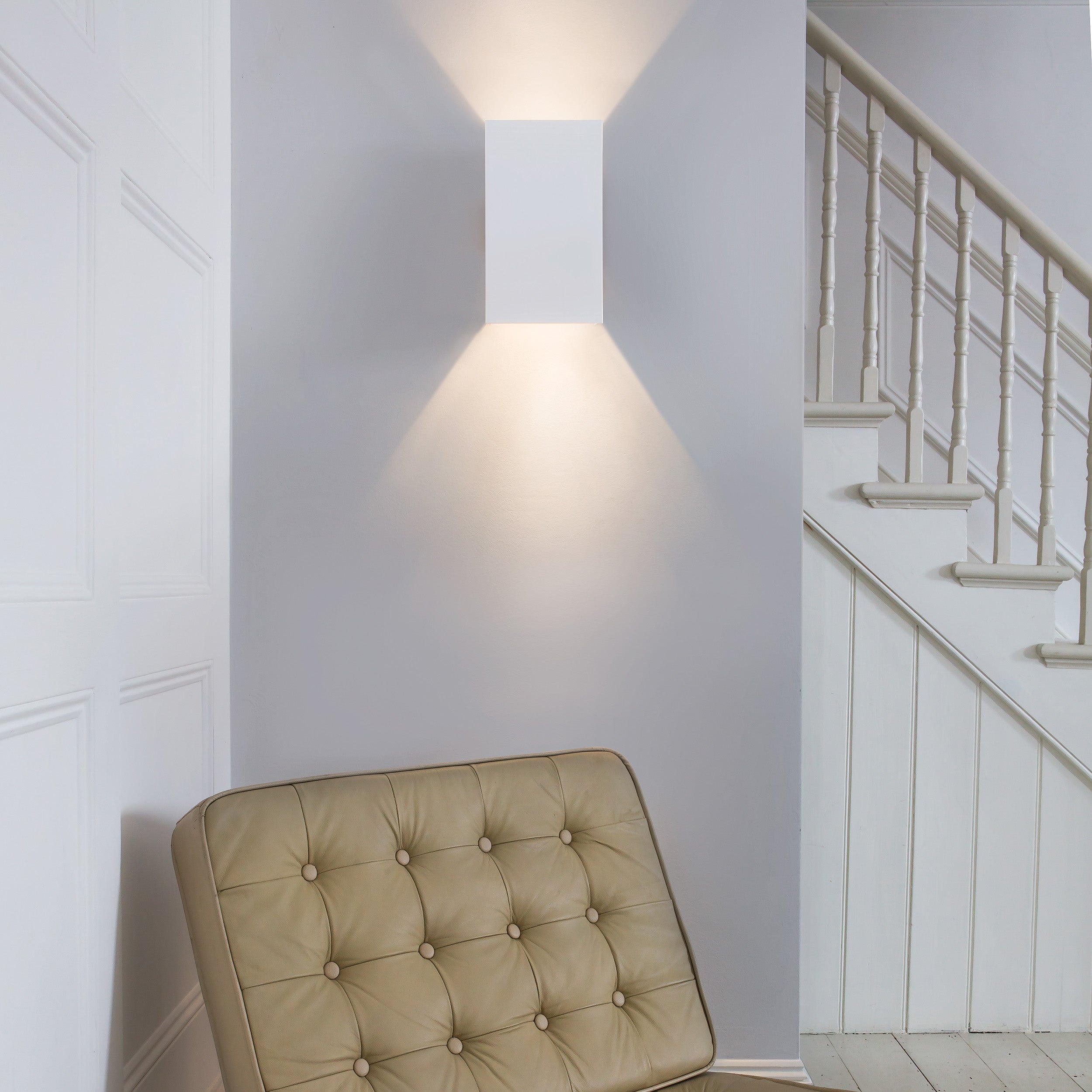 Astro Pella 190 Wall Light in Plaster