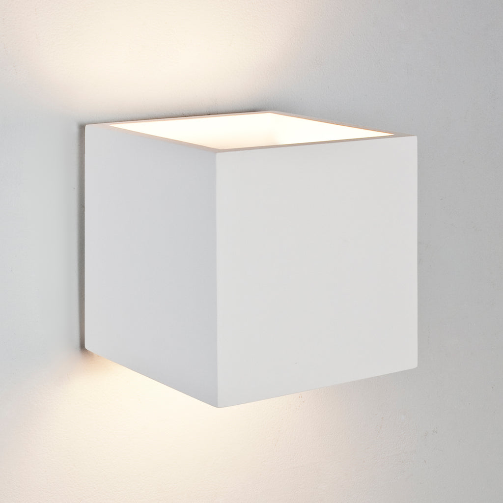 Astro Pienza 165 Wall Light in Plaster