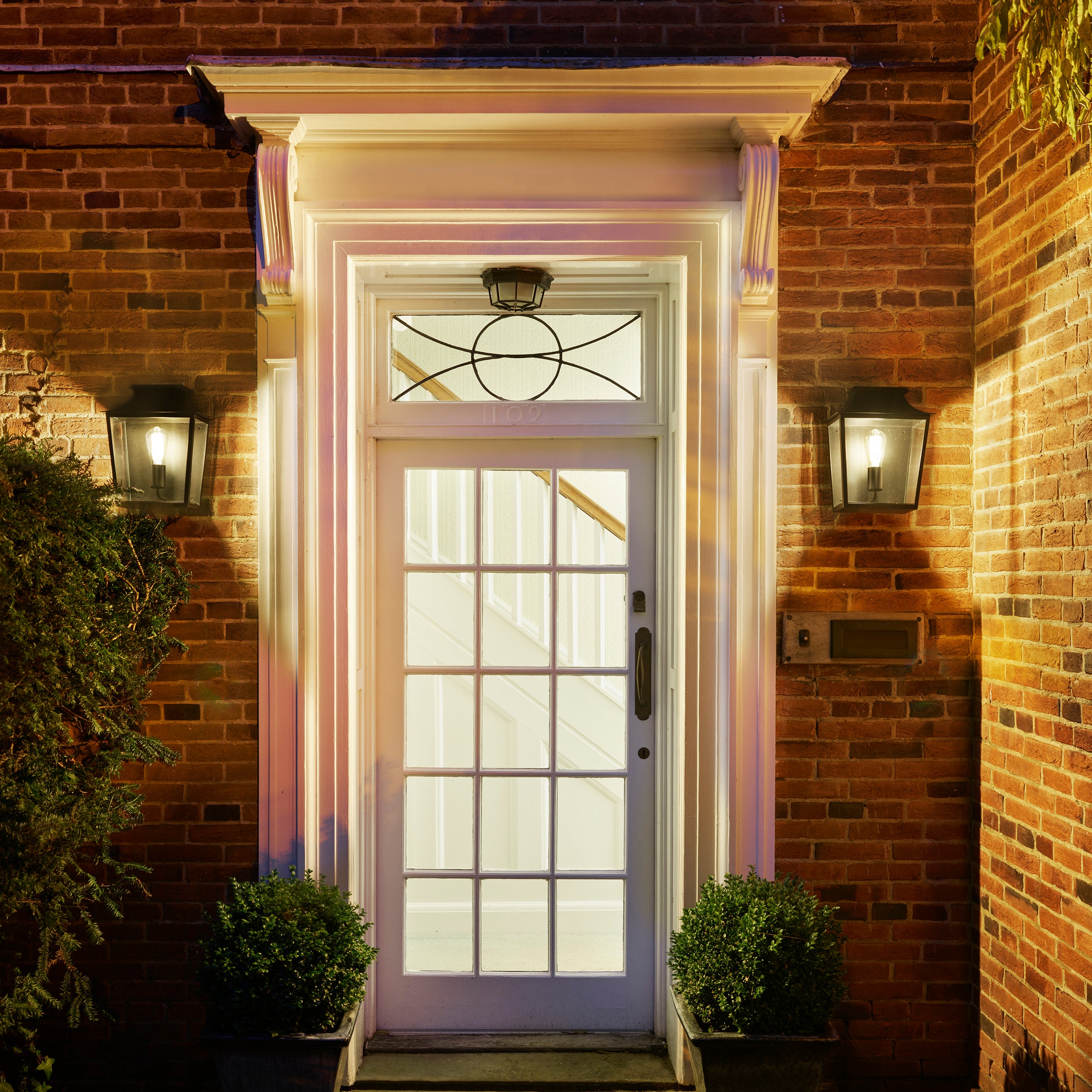 Astro Richmond 285 Outdoor Wall Light in Textured Black