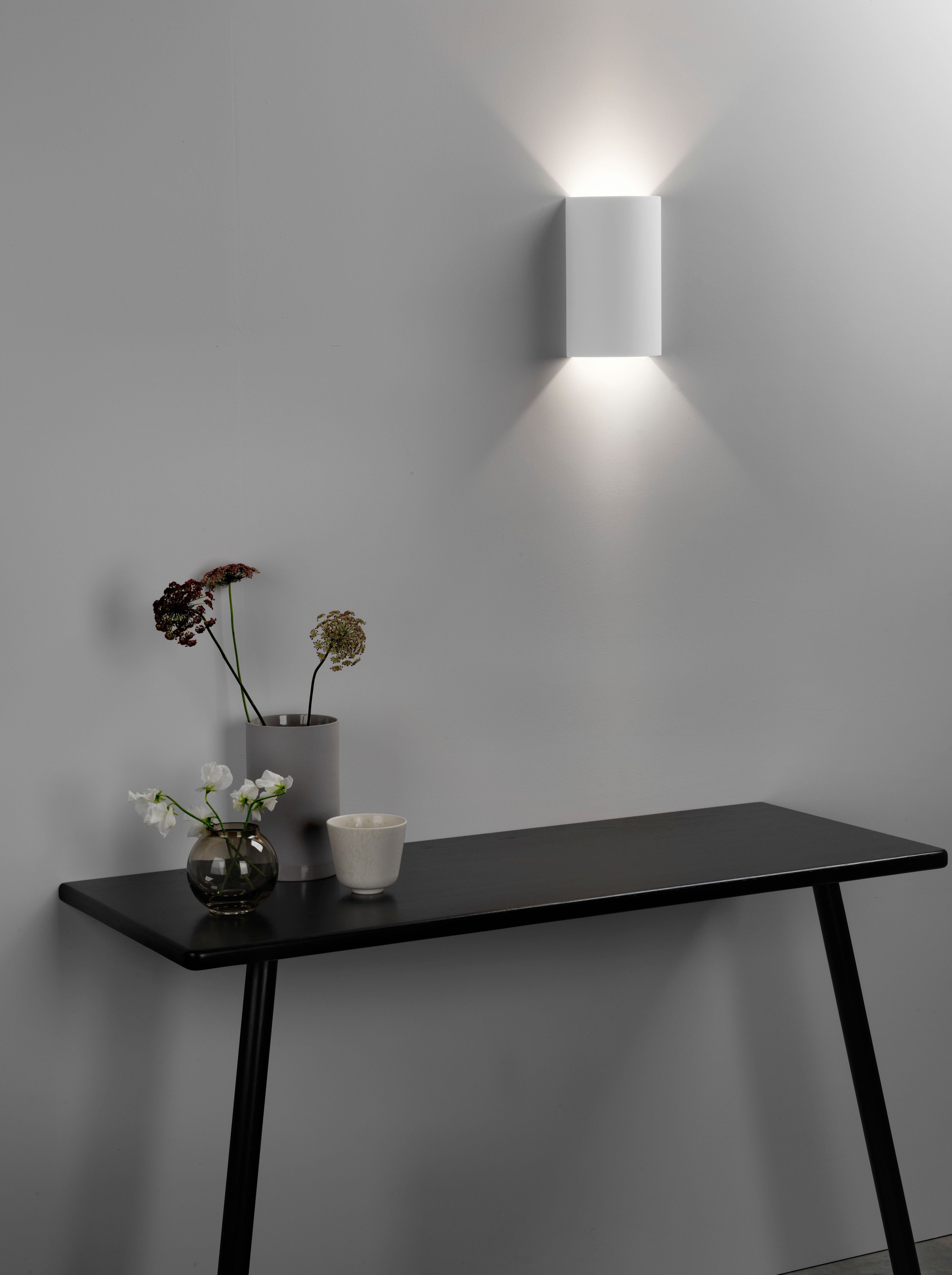 Astro Serifos 220 Wall Light in Plaster