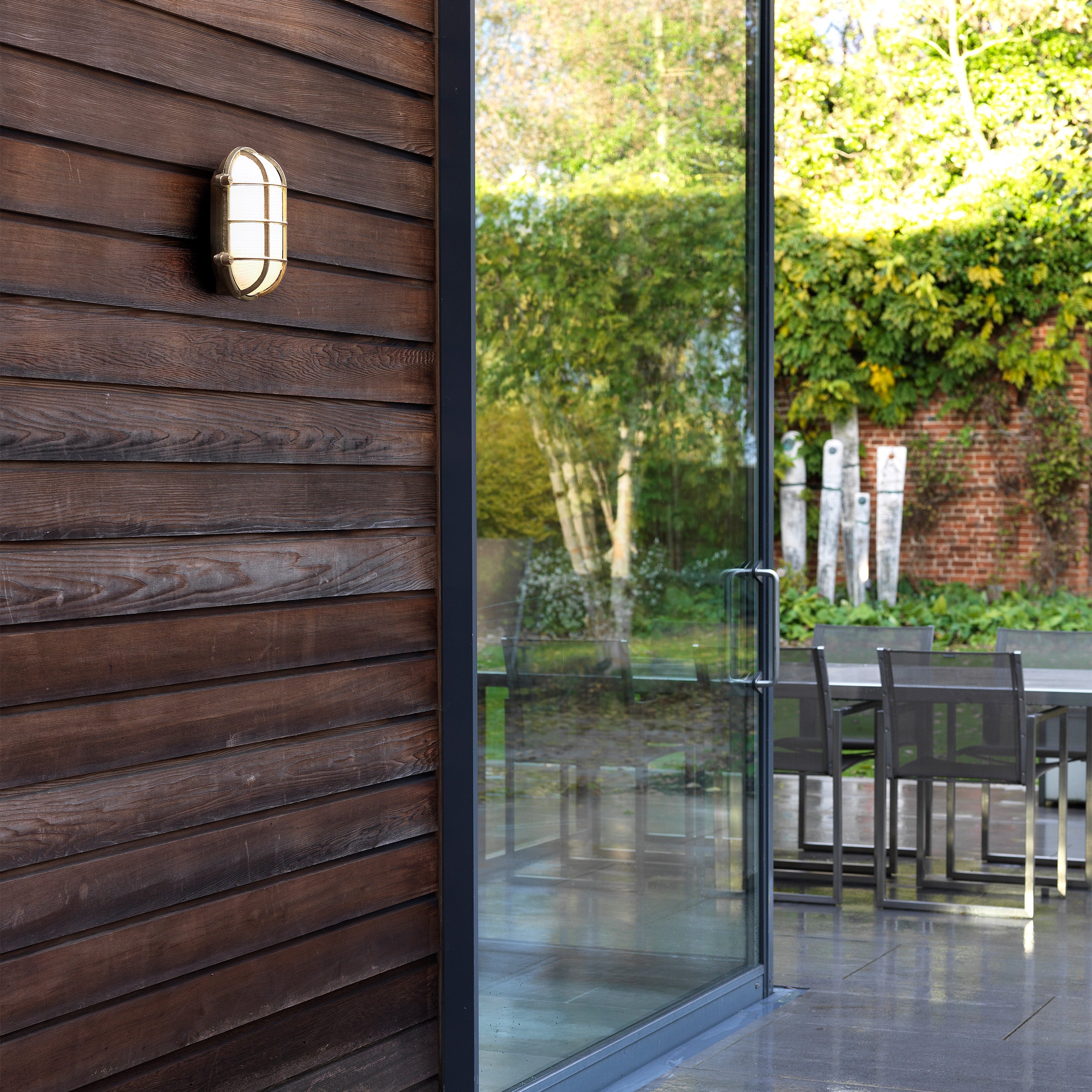 Astro Thurso Oval Outdoor Wall Light in Cast Brass