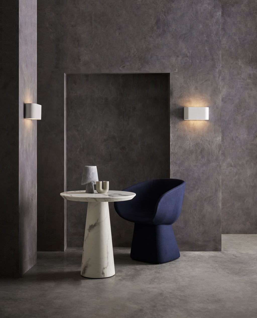 Astro Velo 280 Wall Light in Plaster