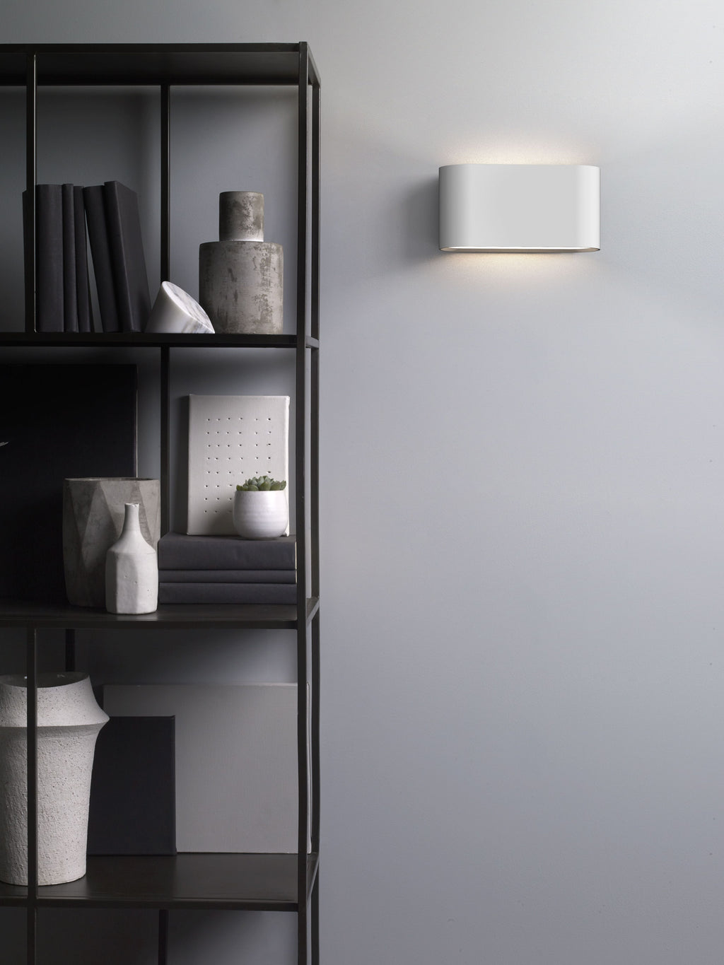 Astro Velo 280 Wall Light in Plaster