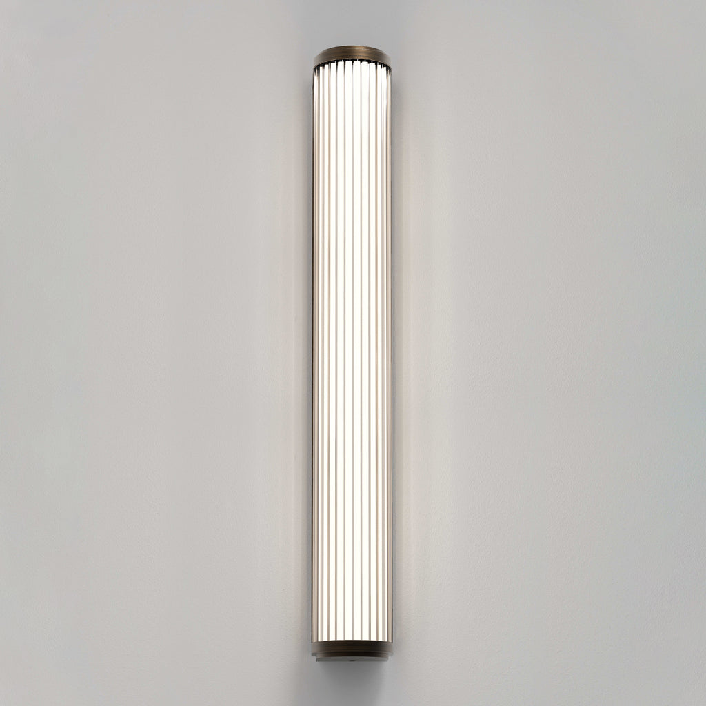 Astro Versailles 600 Bathroom Wall Light in Bronze