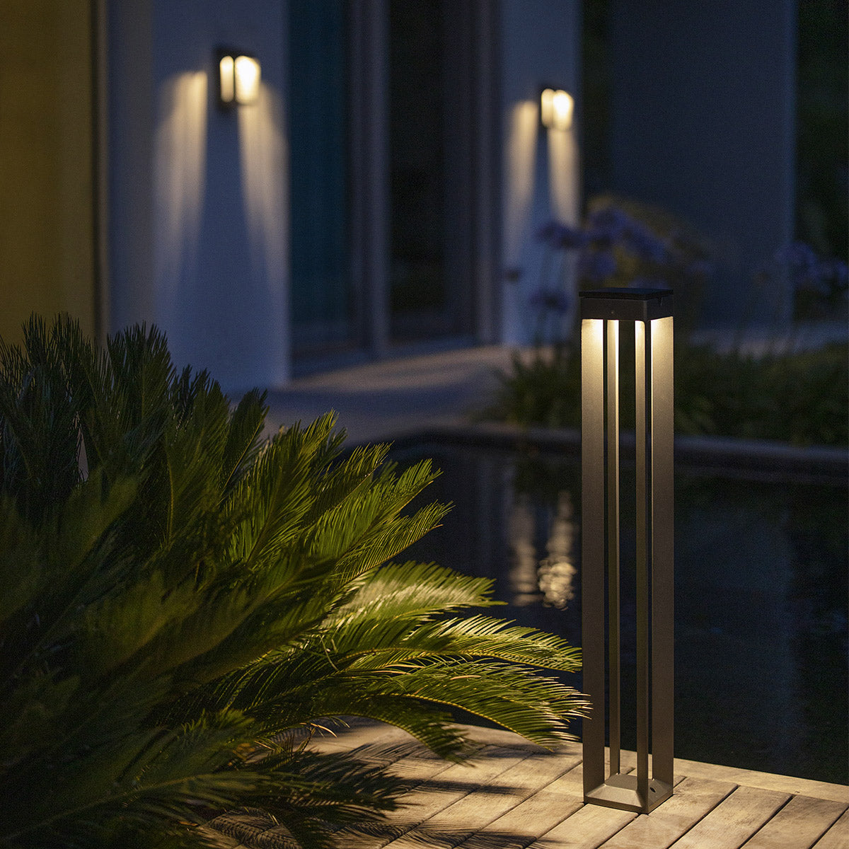 Blade 500lm Solar Pathway Light 90 cm - Space Grey Aluminium