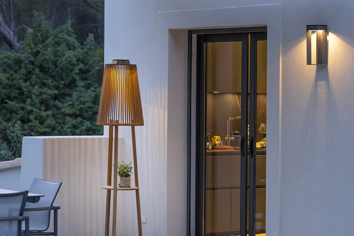 Blade 500lm Solar Wall Light 45 cm - Space Grey Aluminium