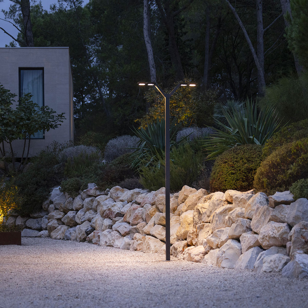 Envergure Double-Head Solar & Rechargeable Lamppost 350 cm 4x500lm - Corten Aluminium