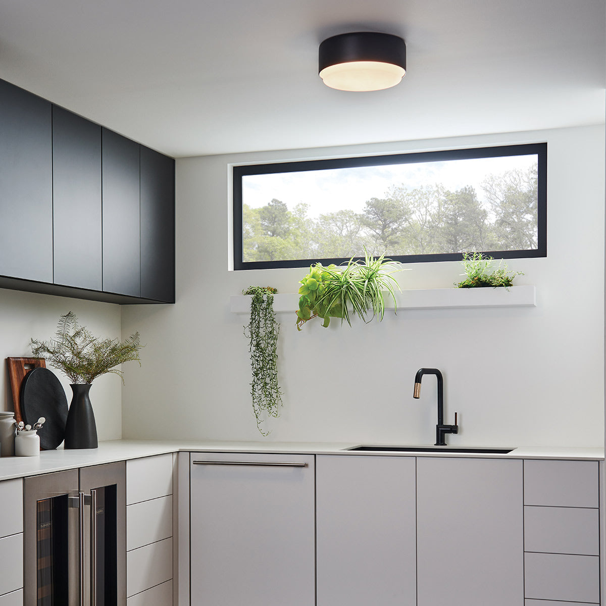 Hinkley Cedric Flush Small Mount Black with Opal Glass
