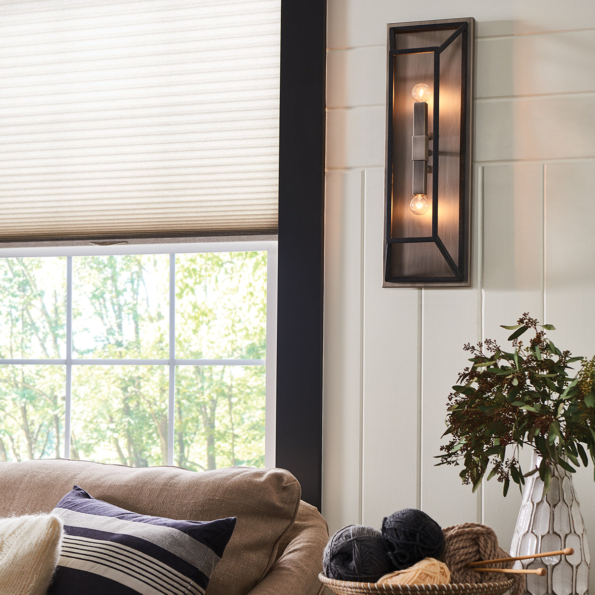 Hinkley Fulton 2 Light Wall Light in Bronze
