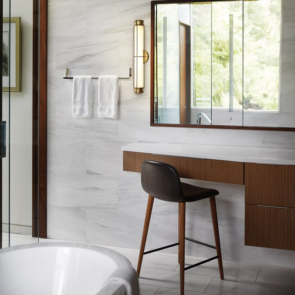 Hinkley Saylor Medium LED Bathroom Wall Light in Heritage Brass