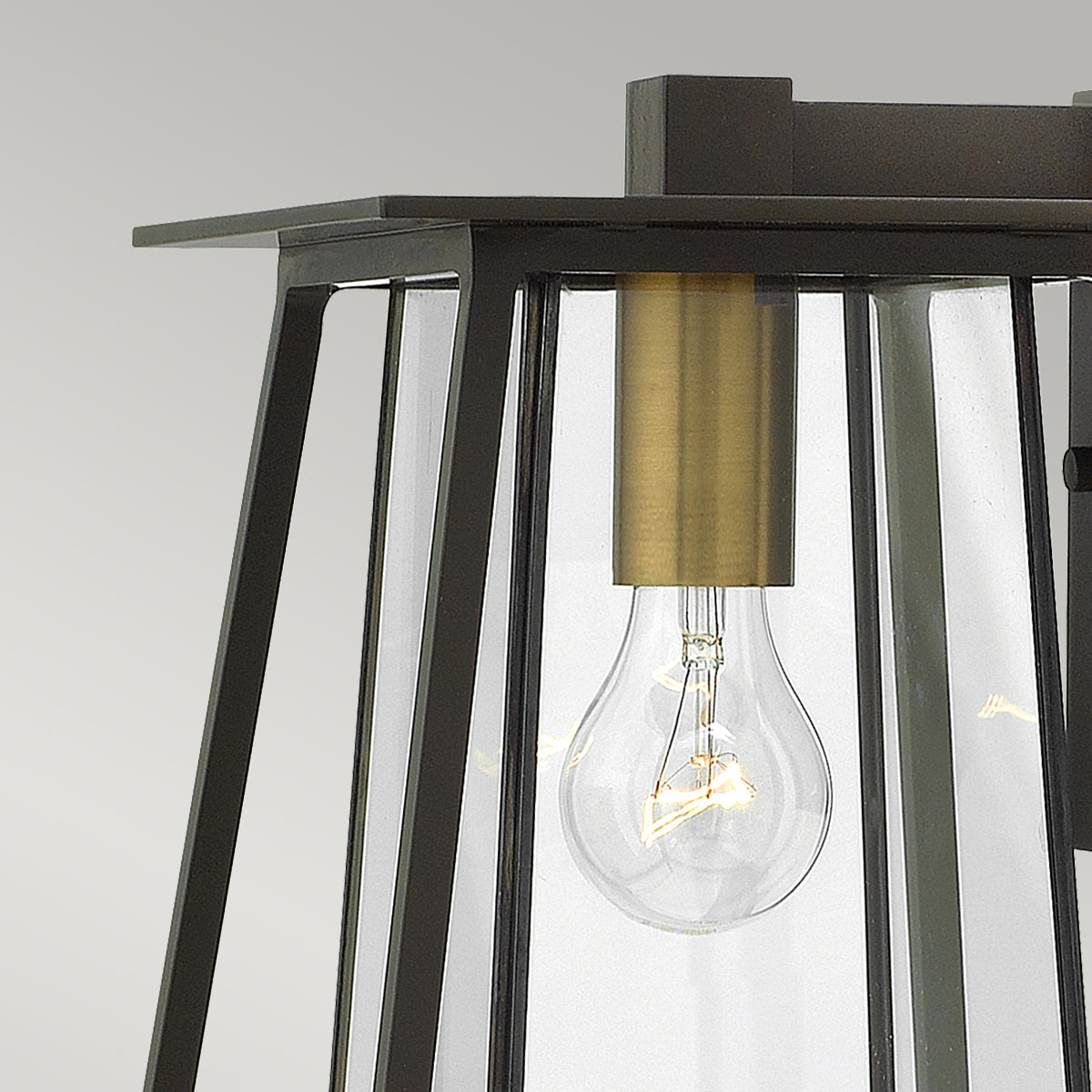 Hinkley Walker Medium Outdoor Wall Light in Buckeye Bronze