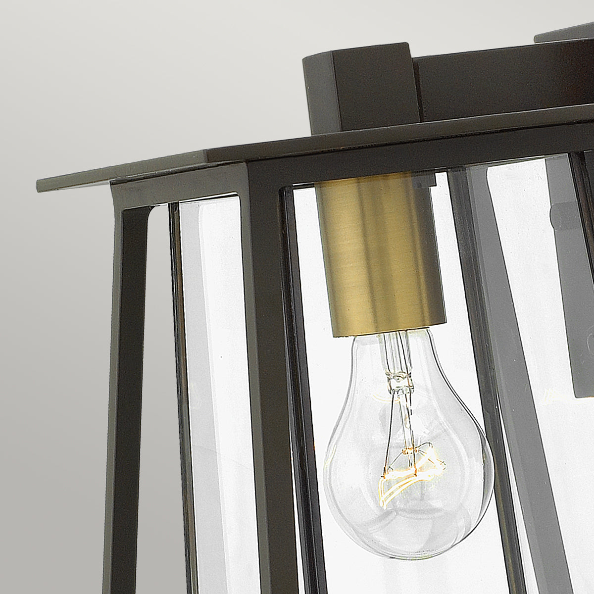 Hinkley Walker Small Outdoor Wall Lantern in Buckeye Bronze