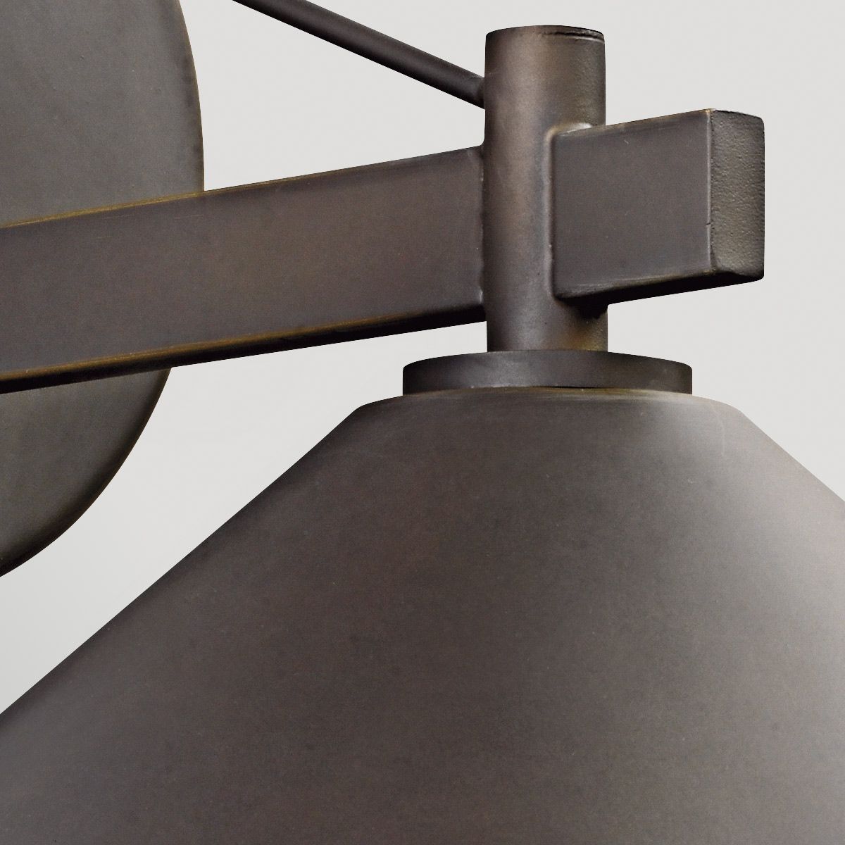 Kichler Ripley Medium Outdoor Wall Lantern in Old Bronze