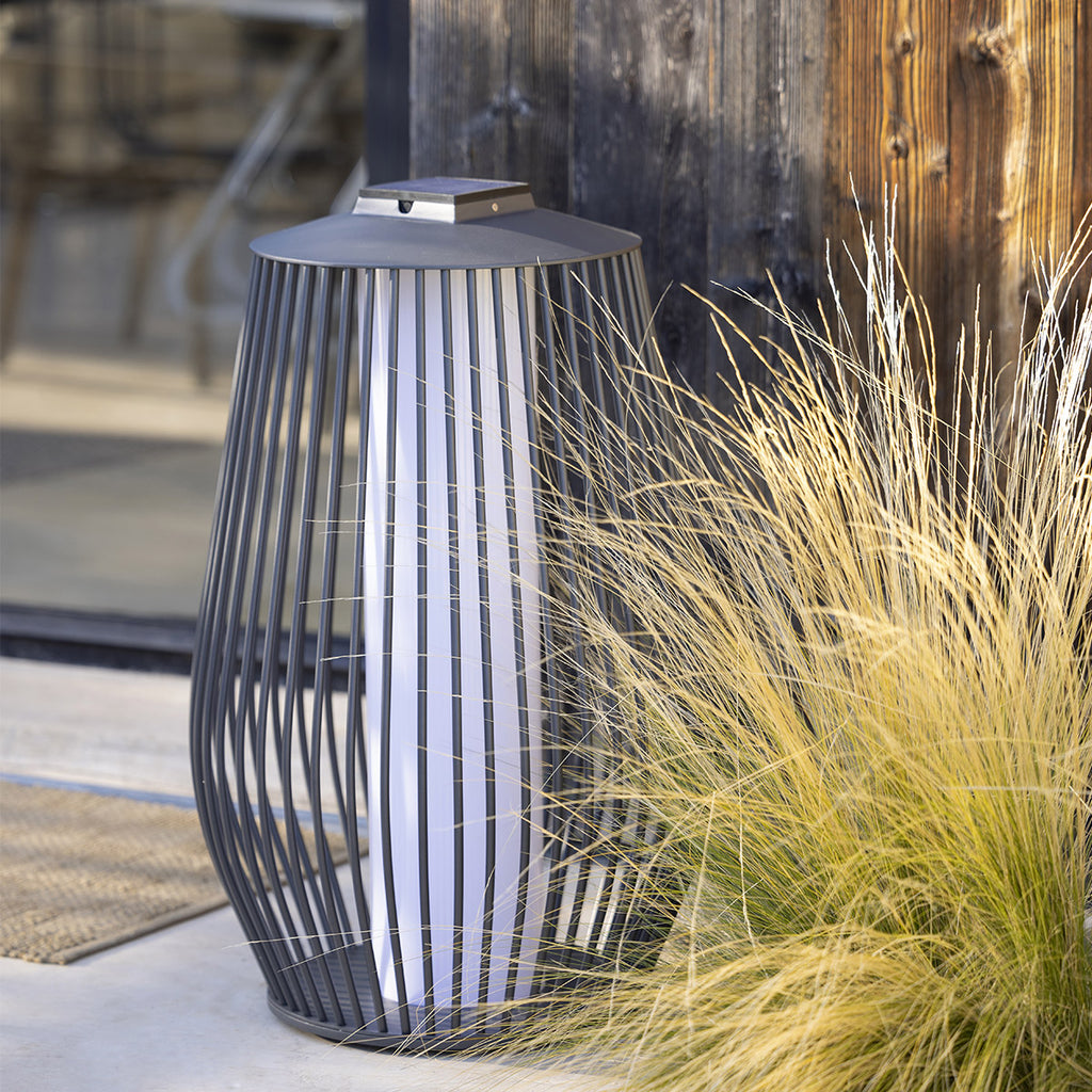 Mandalay 500lm Solar & Rechargeable Lantern 85 cm - Space Grey Aluminium