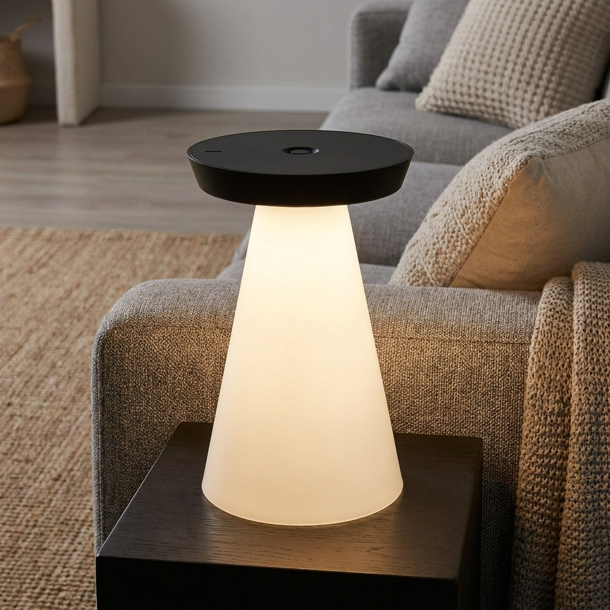 Novena Anello Glass Cordless Rechargeable Table Lamp by Serge Cornelissen, Black
