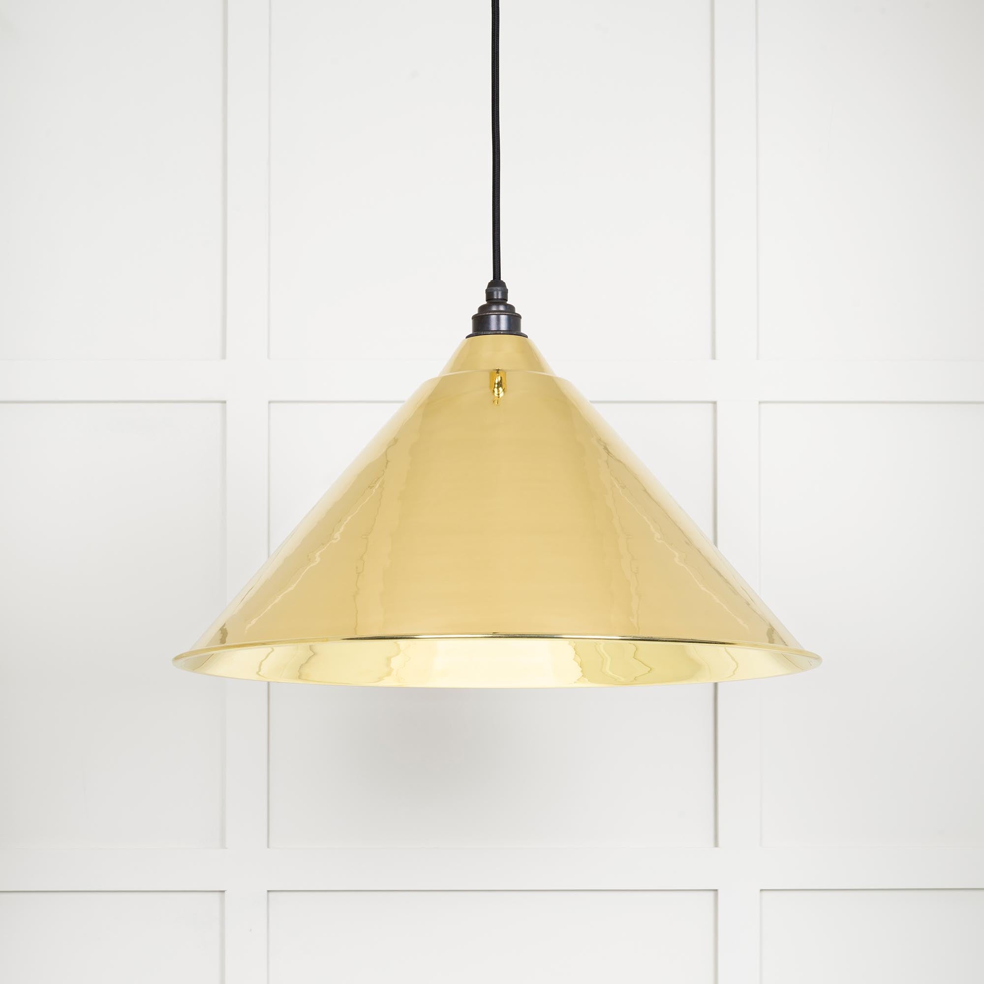 Novena Newbridge Smooth Brass Pendant Light