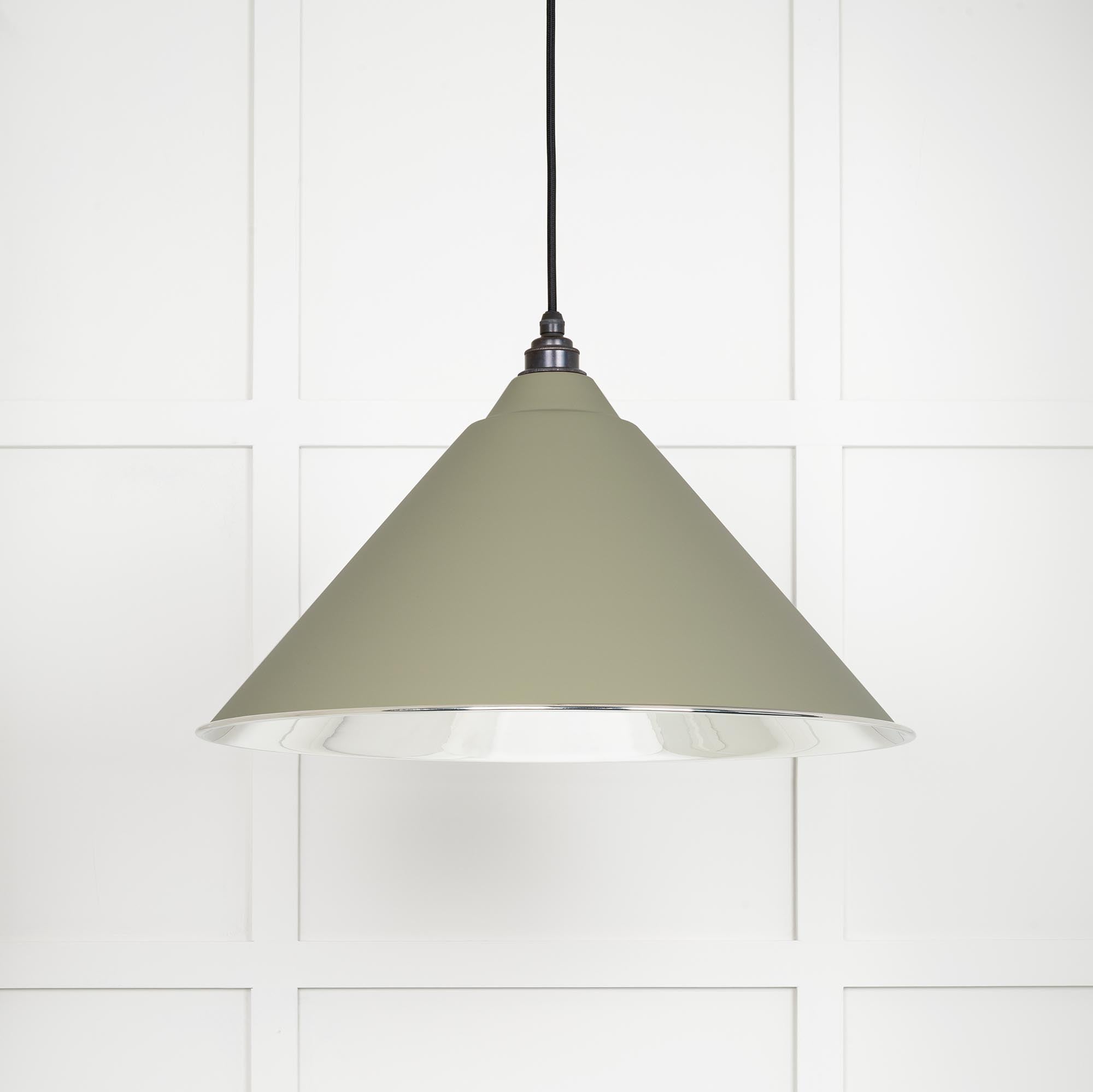 Novena Newbridge Smooth Nickel Pendant Light in Tump