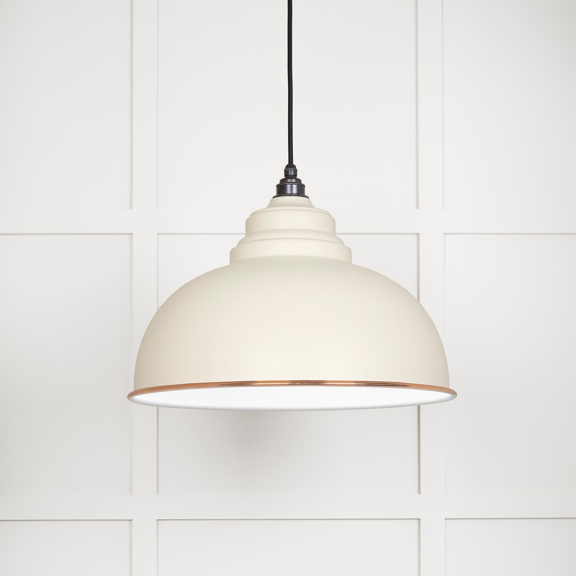 Novena Oakley Park Accent Pendant Light in Teasel