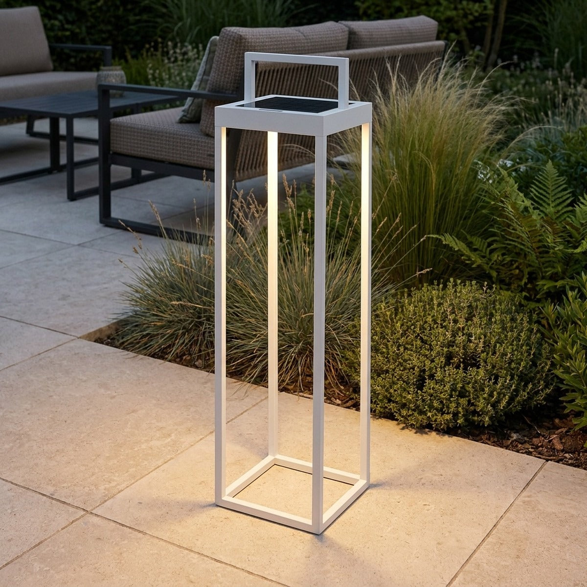 Novena Palmo Maxi Solar Rechargeable Outdoor LED Lantern, White