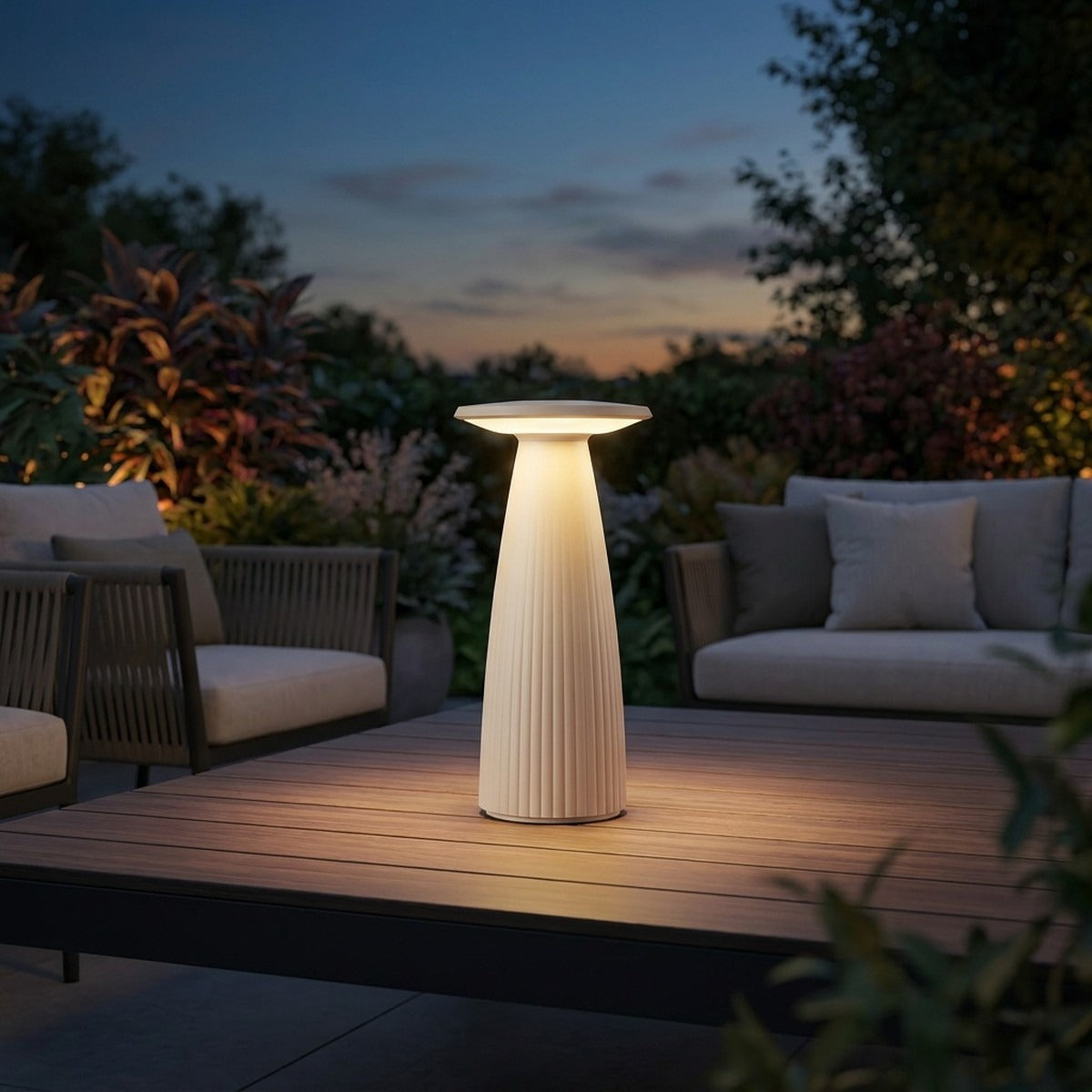 Novena Petalo Maxi Cordless Rechargeable Table Lamp, Sand