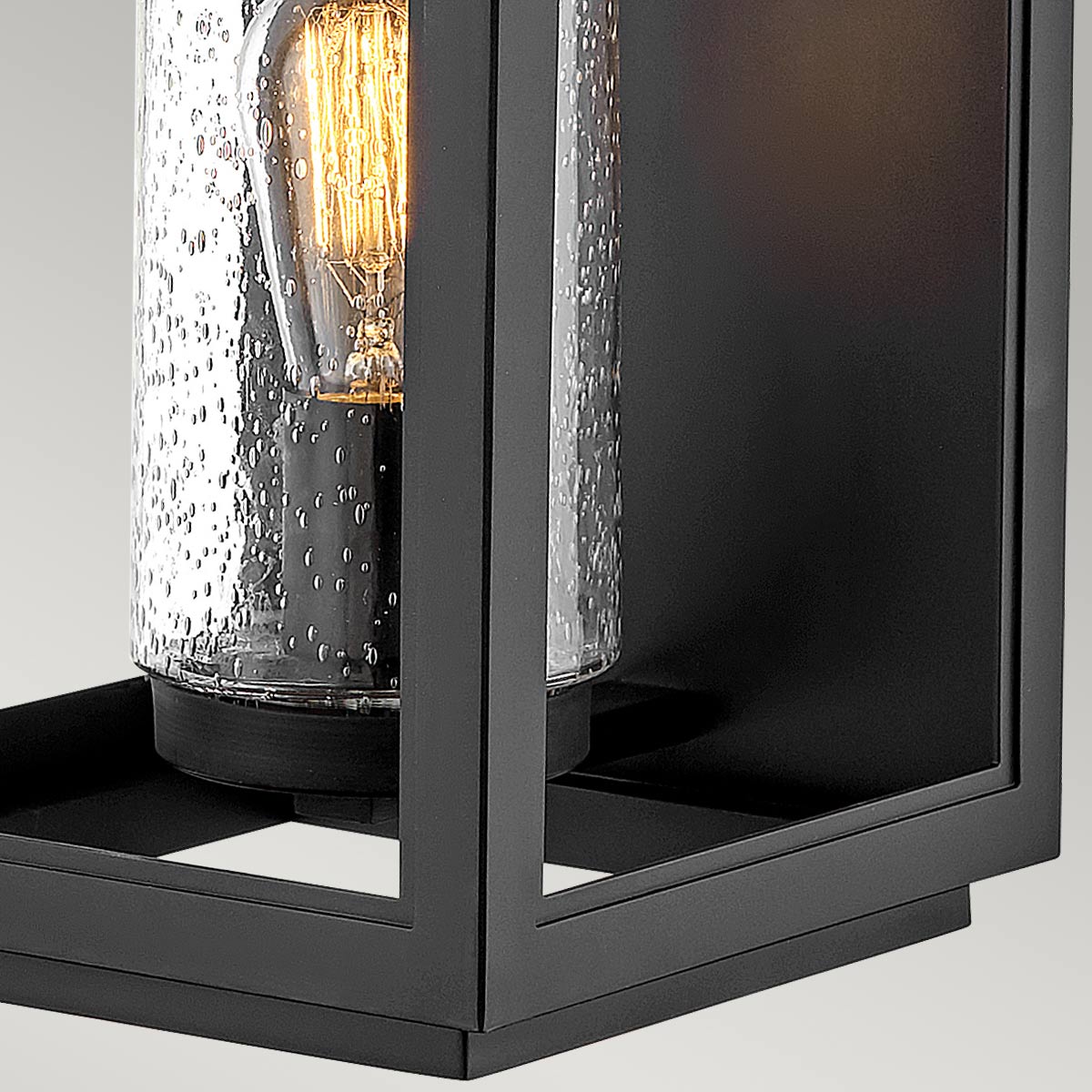 Quintiesse Atwater Outdoor Large Wall Lantern in Black