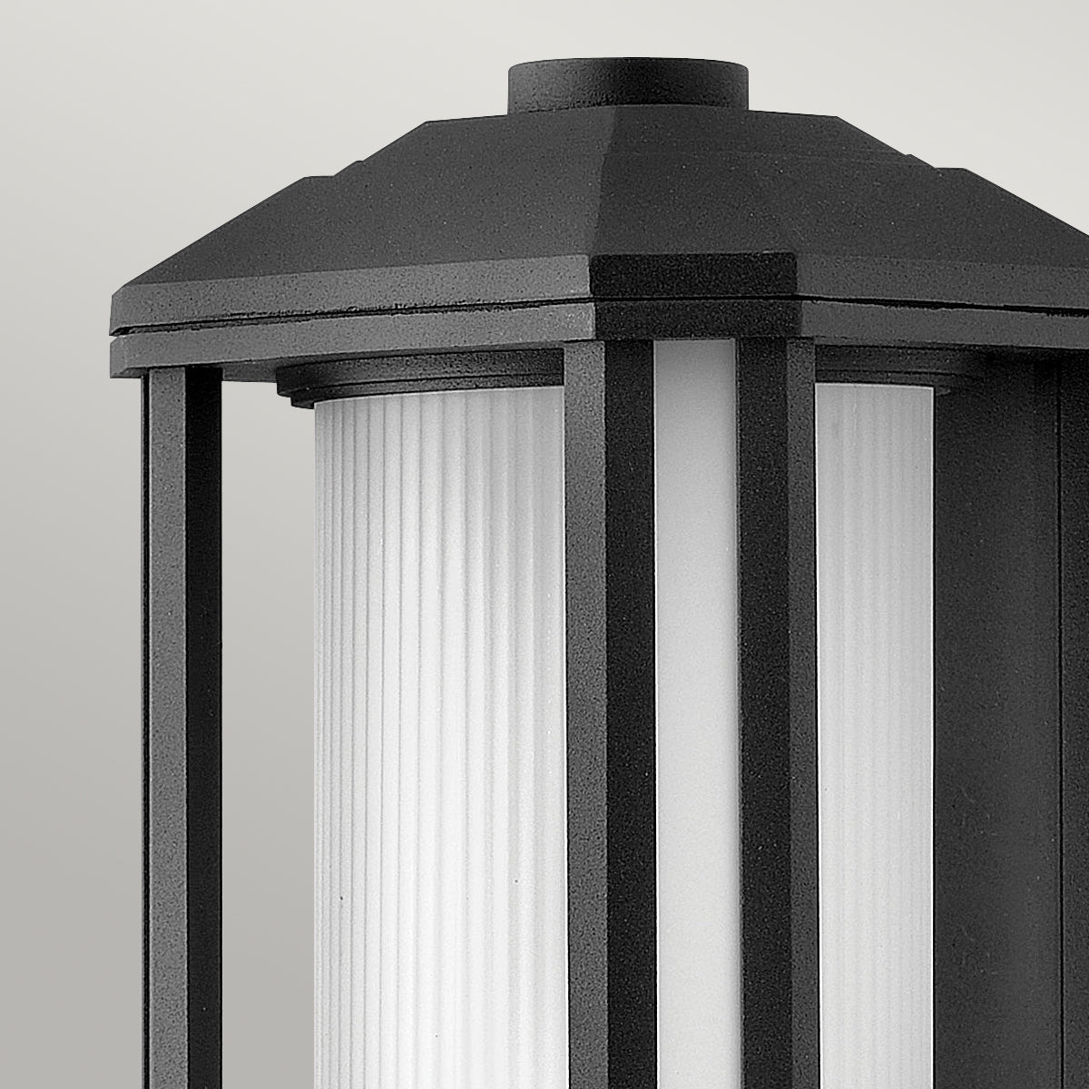 Quintiesse Castelle Medium Wall Lantern Black