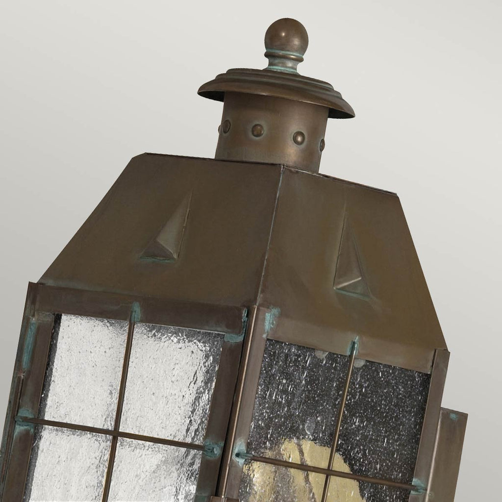 Quintiesse Nantucket Outdoor Medium Wall Lantern in Aged Brass