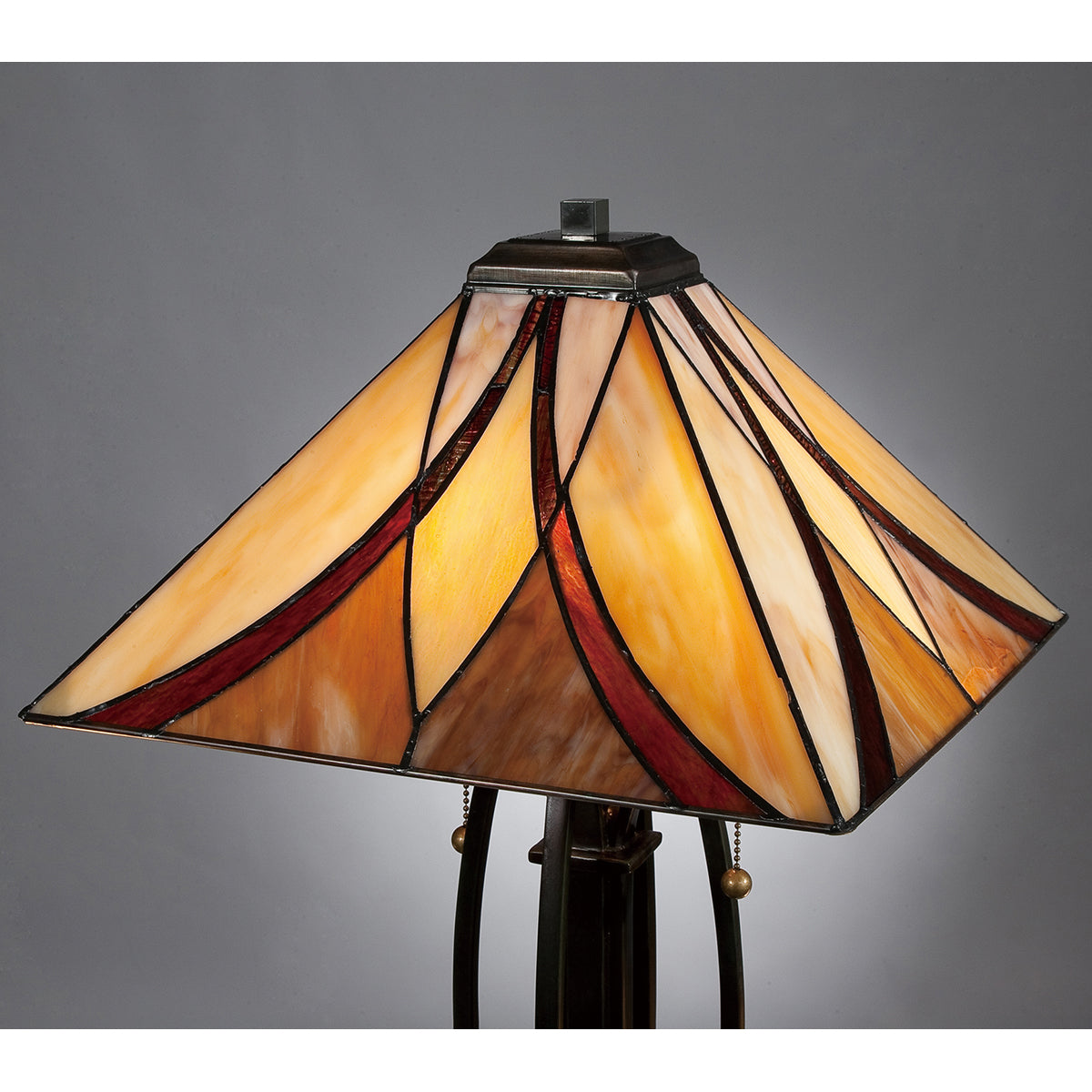 Quoizel Asheville Tiffany Table Lamp in Valiant Bronze