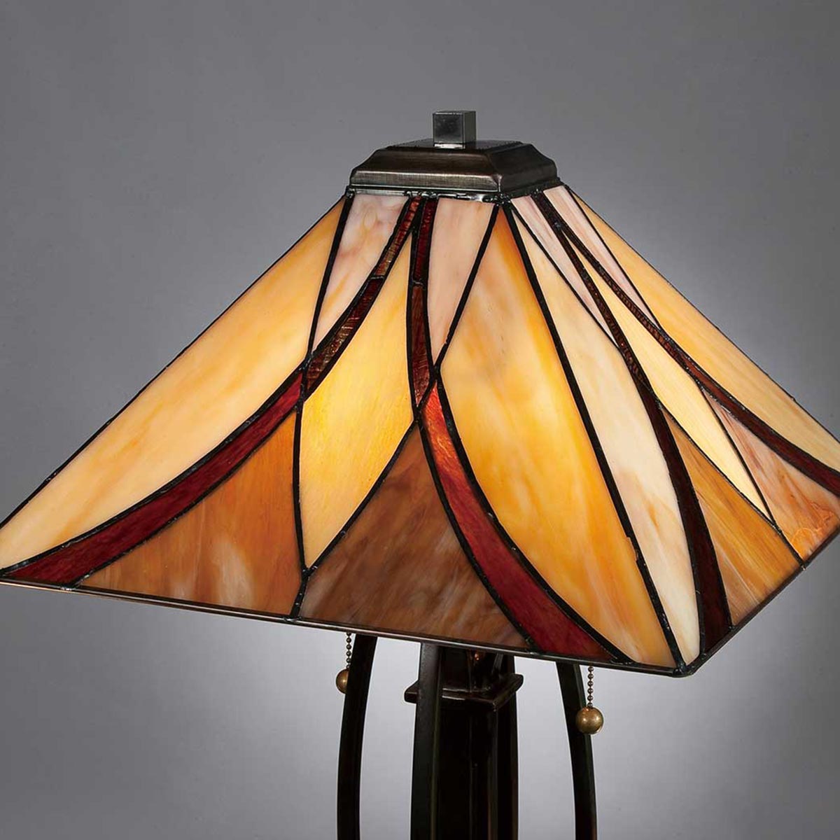 Quoizel Asheville Tiffany Table Lamp in Valiant Bronze
